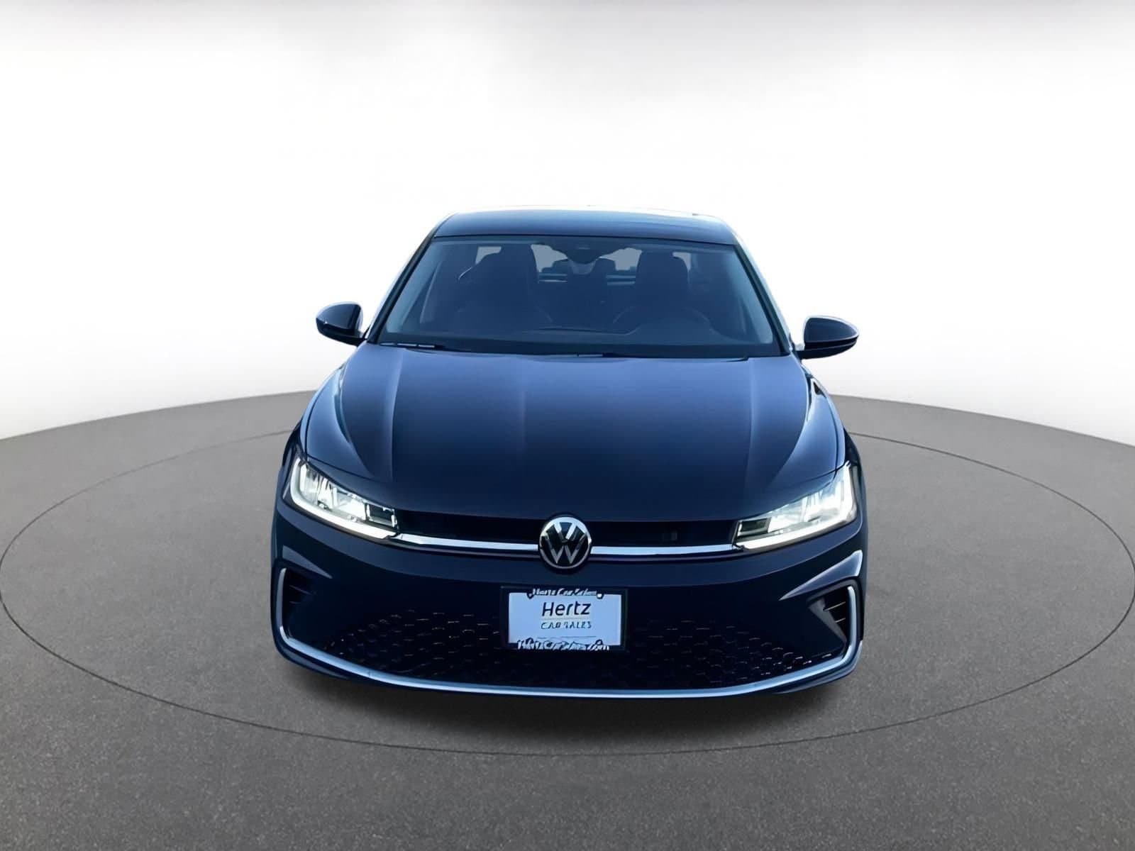 Thumbnail: 2025 Volkswagen Jetta - 4