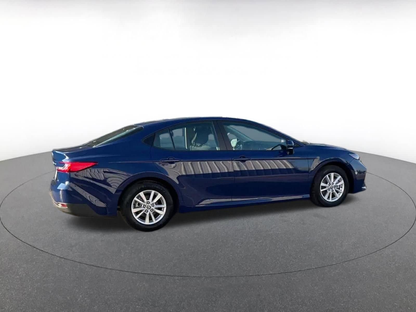 Thumbnail: 2025 Toyota Camry - 15