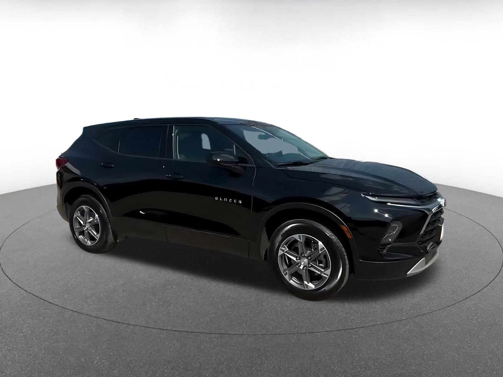 Thumbnail: 2026 Chevrolet Blazer - 2