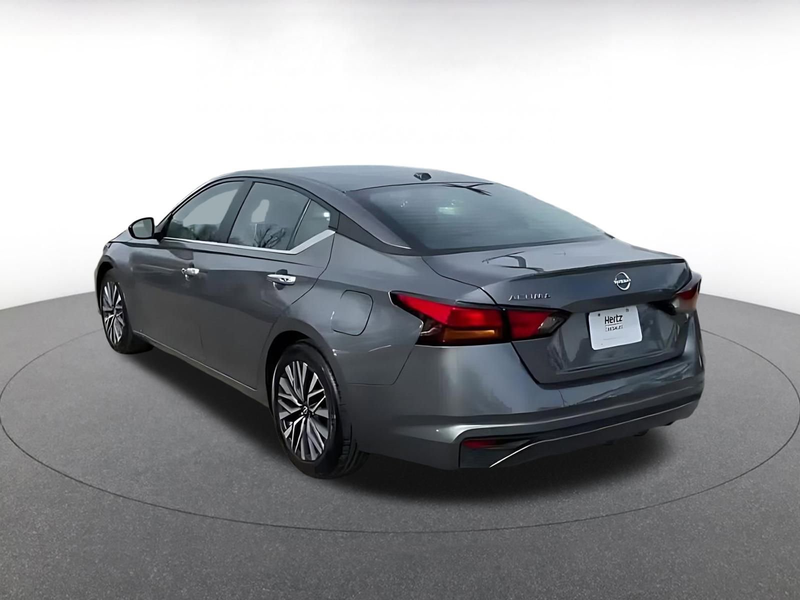 Thumbnail: 2025 Nissan Altima - 11