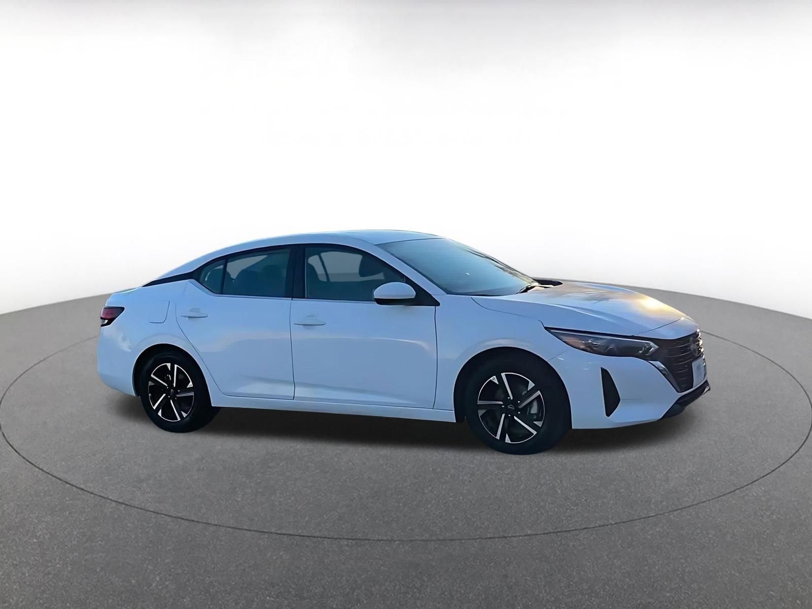 Thumbnail: 2025 Nissan Sentra - 2