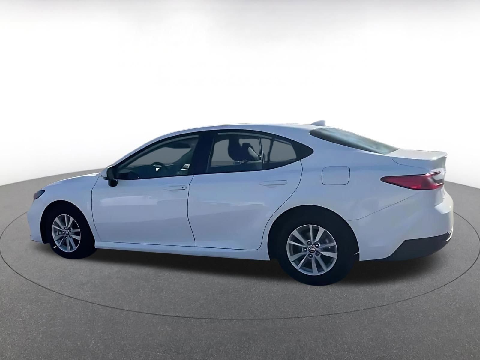 Thumbnail: 2025 Toyota Camry - 10