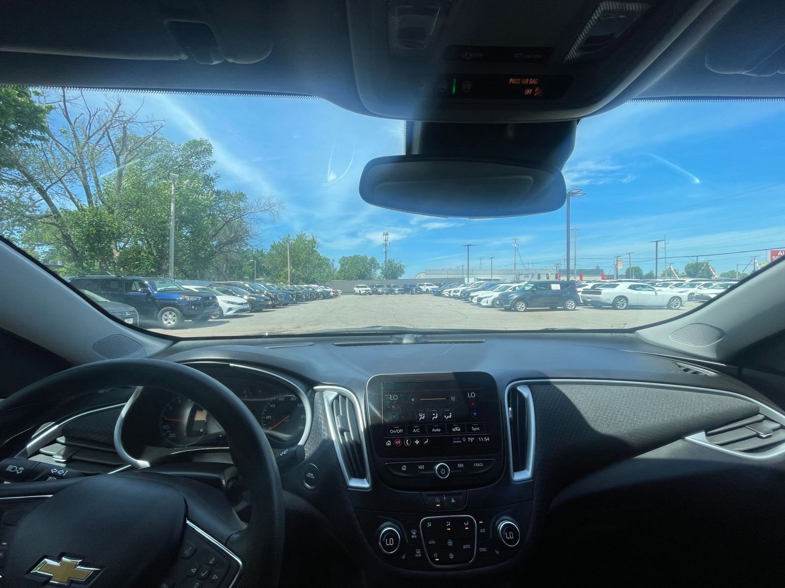 Thumbnail: 2023 Chevrolet Malibu - 31