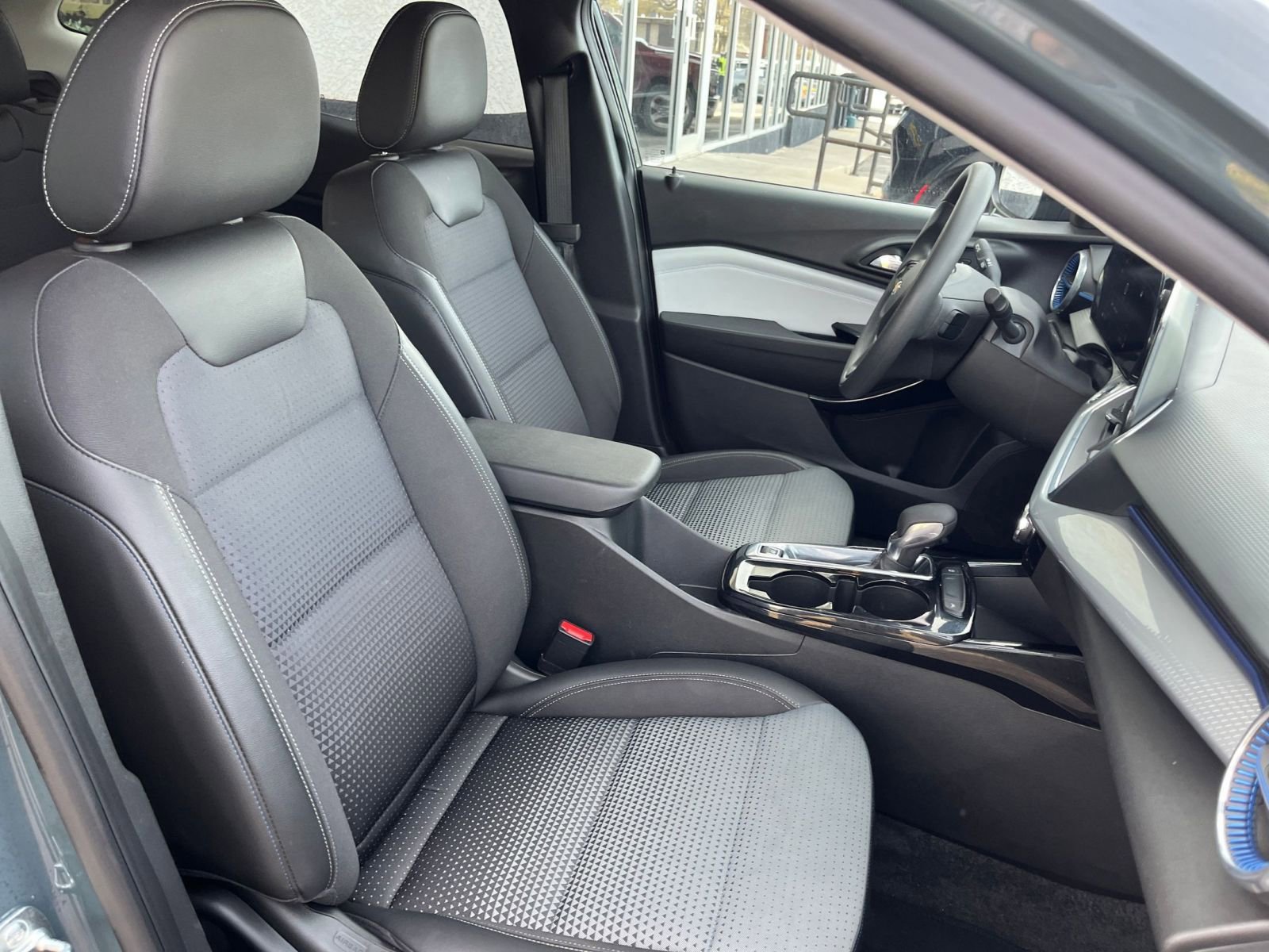 Thumbnail: 2025 Chevrolet Trax - 35