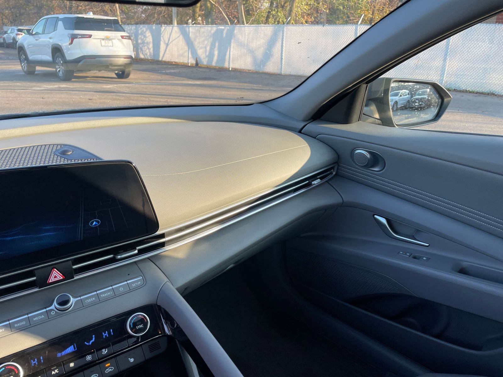 Thumbnail: 2025 Hyundai Elantra - 34