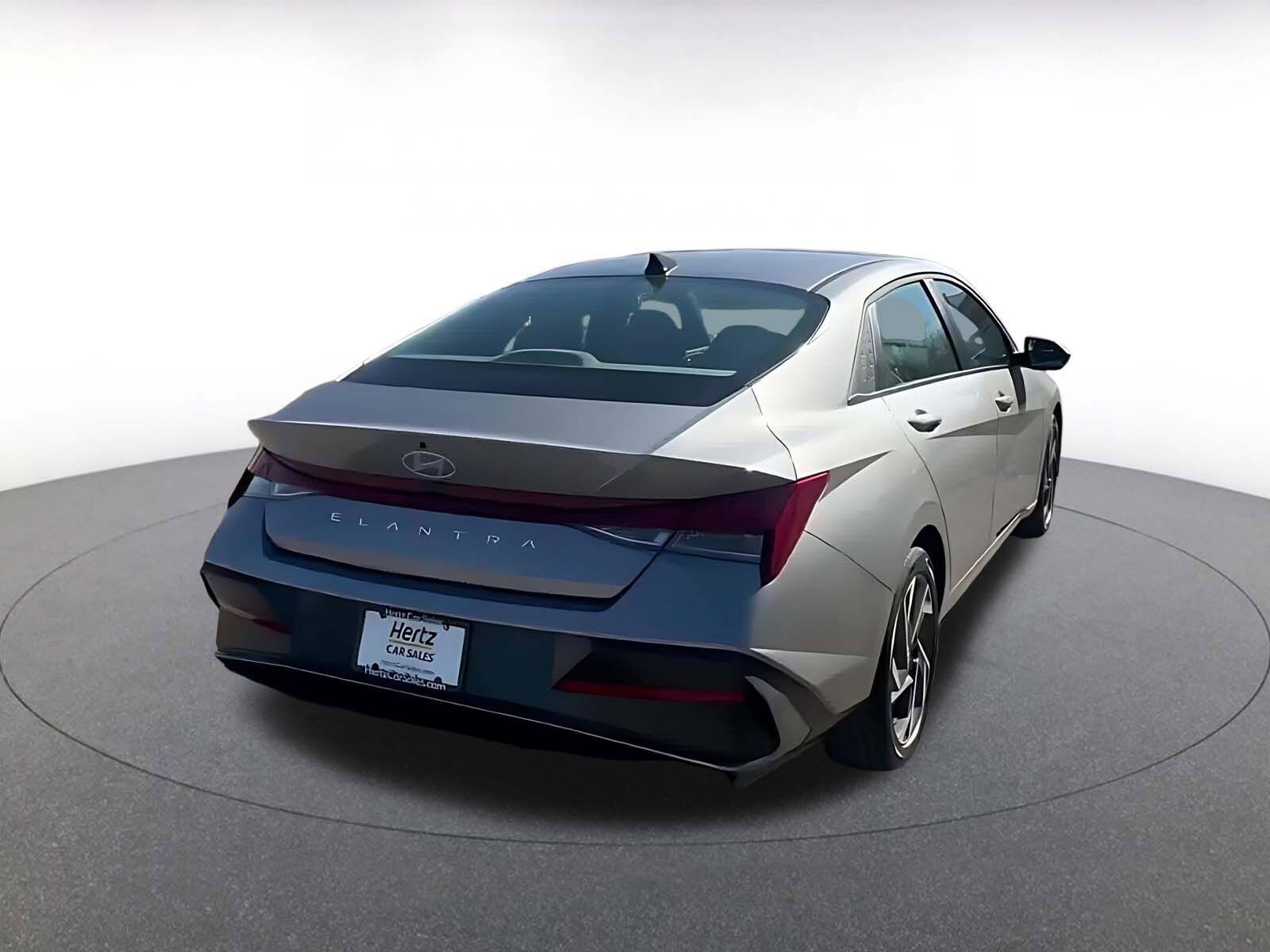 Thumbnail: 2025 Hyundai Elantra - 14