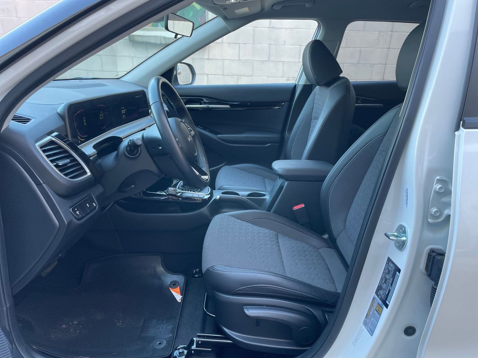 Thumbnail: 2025 Kia Seltos - 25