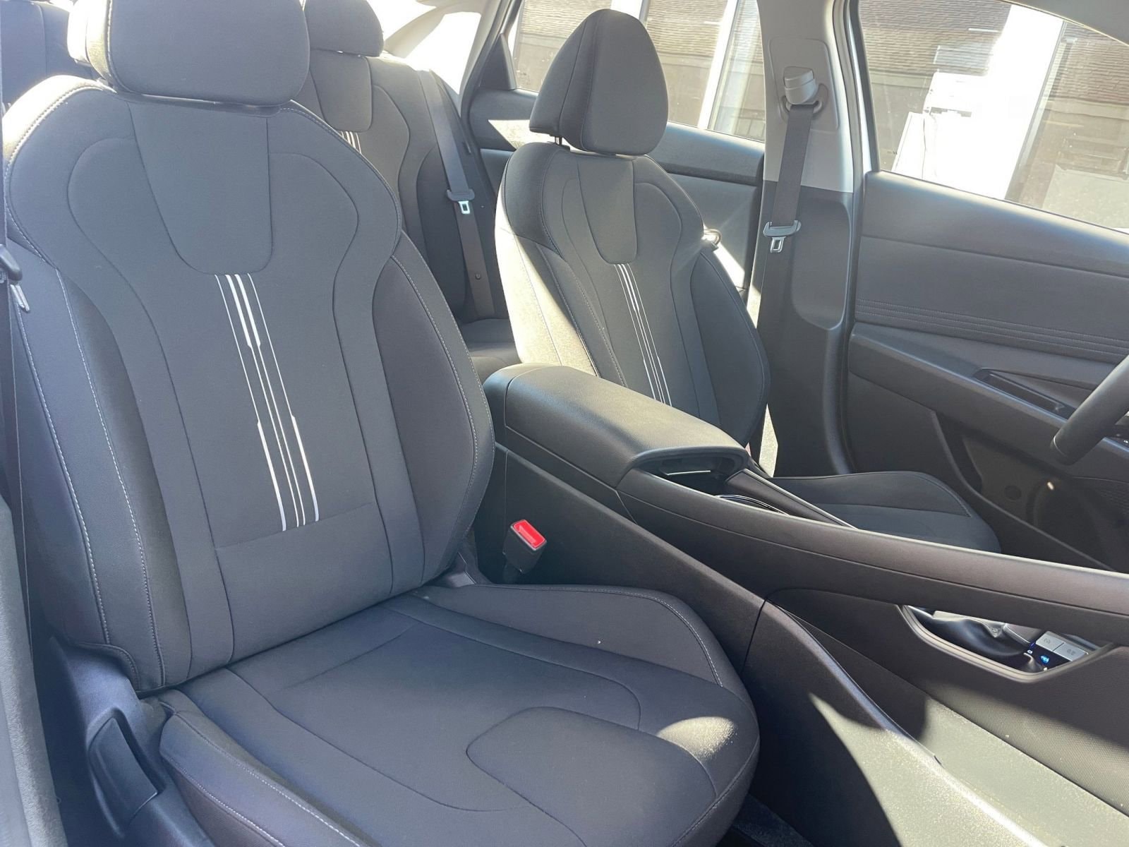 Thumbnail: 2025 Hyundai Elantra - 35