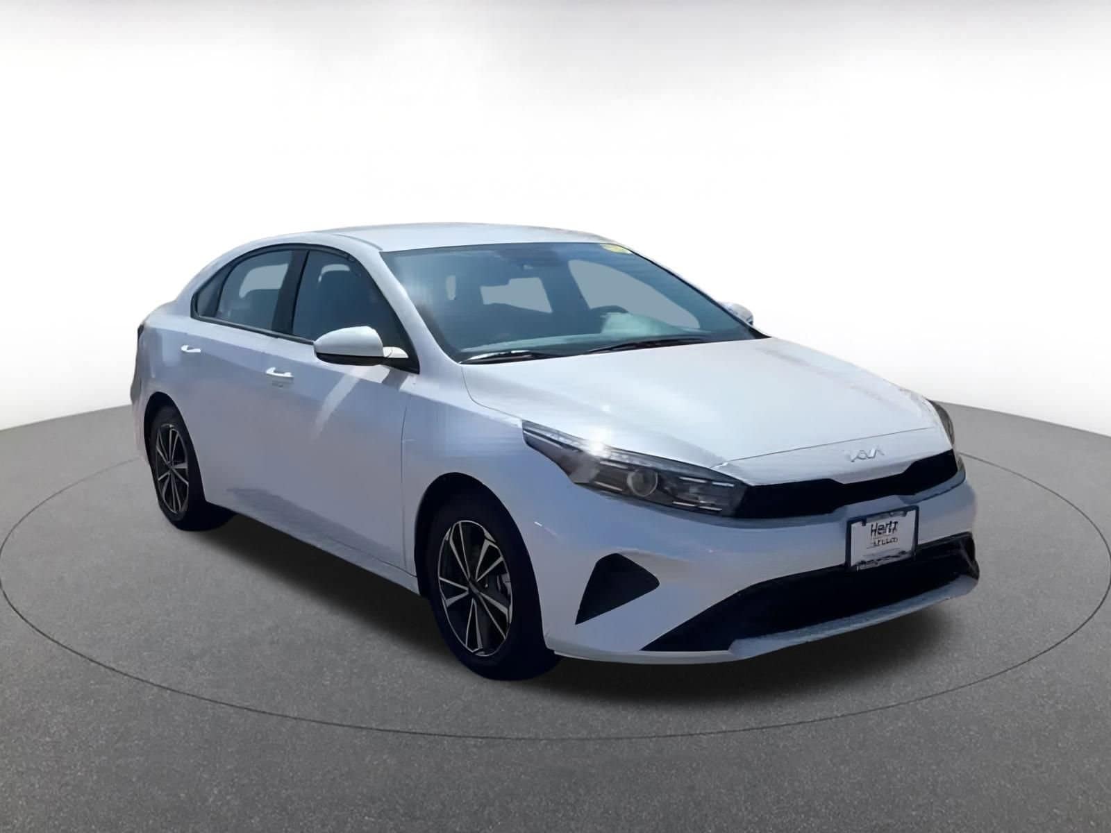 Thumbnail: 2024 Kia Forte - 3