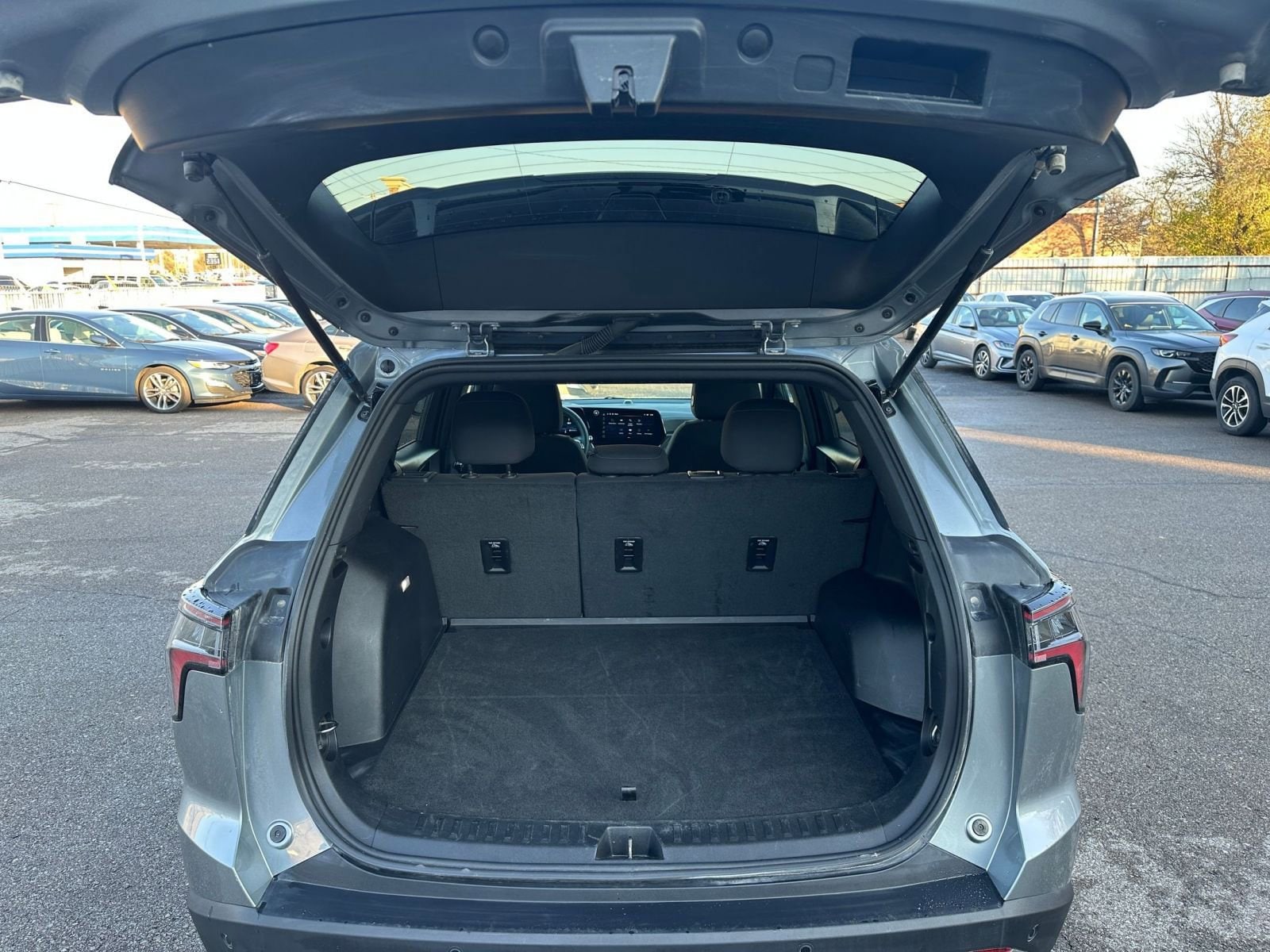 Thumbnail: 2025 Chevrolet Equinox - 30