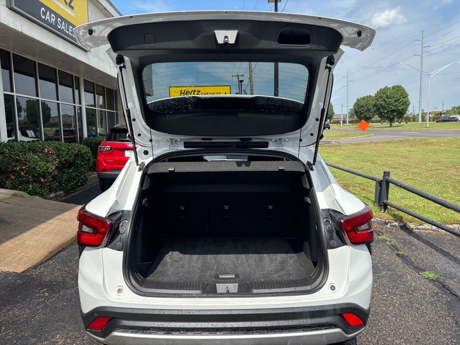 Thumbnail: 2025 Chevrolet Trax - 30