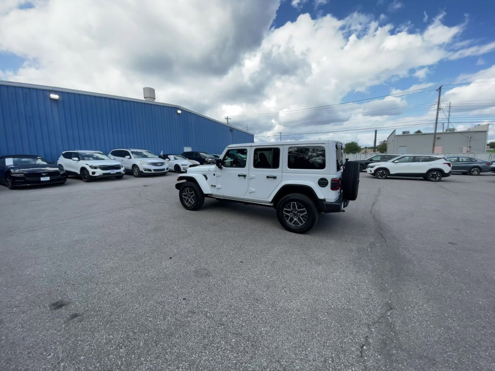 Thumbnail: 2025 Jeep Wrangler - 16