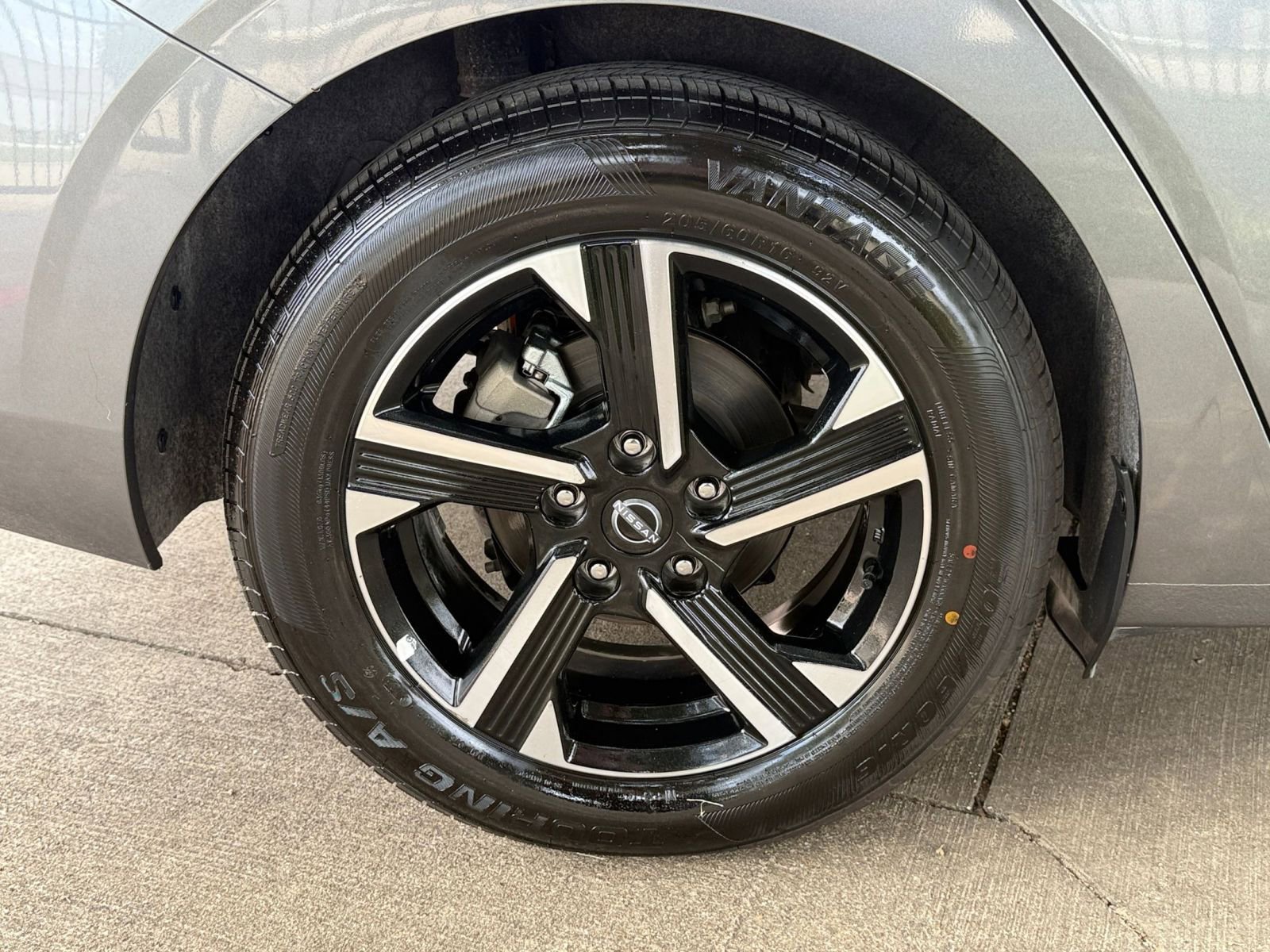 2024 Nissan Sentra SV 30