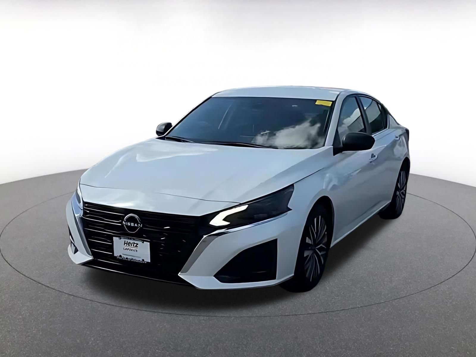 Thumbnail: 2025 Nissan Altima - 7