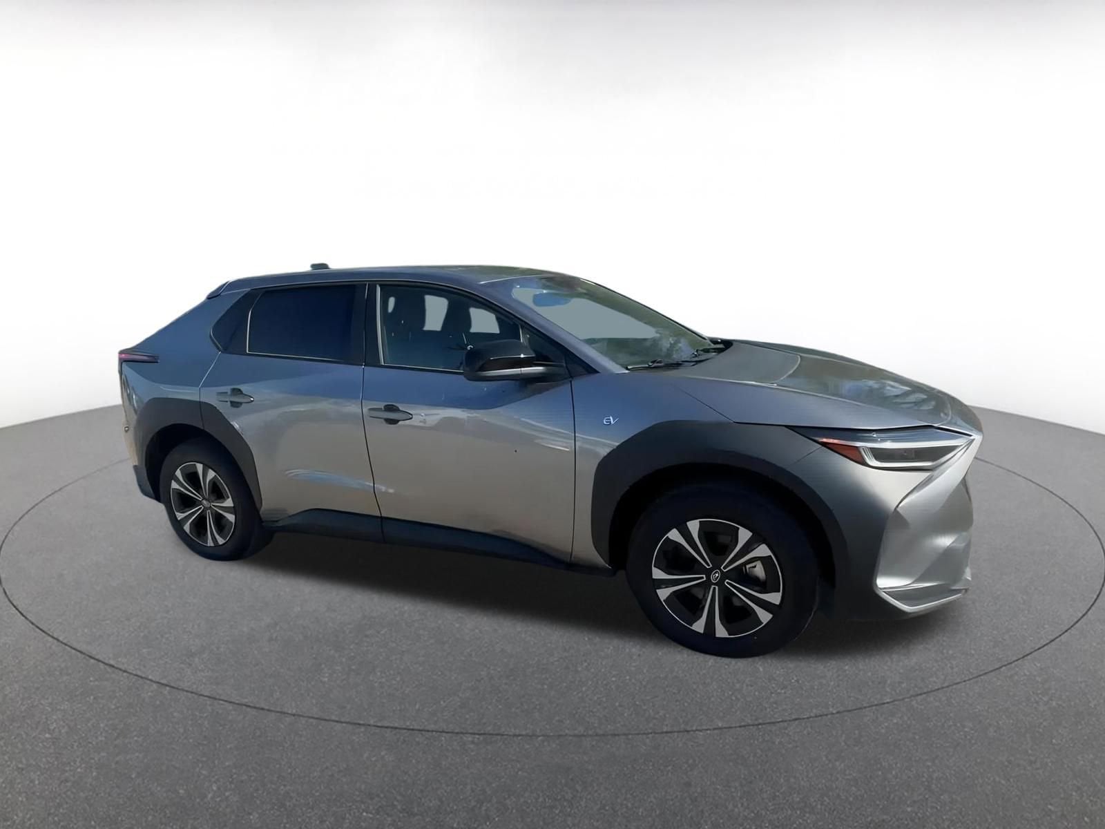 Thumbnail: 2023 Subaru Solterra - 2