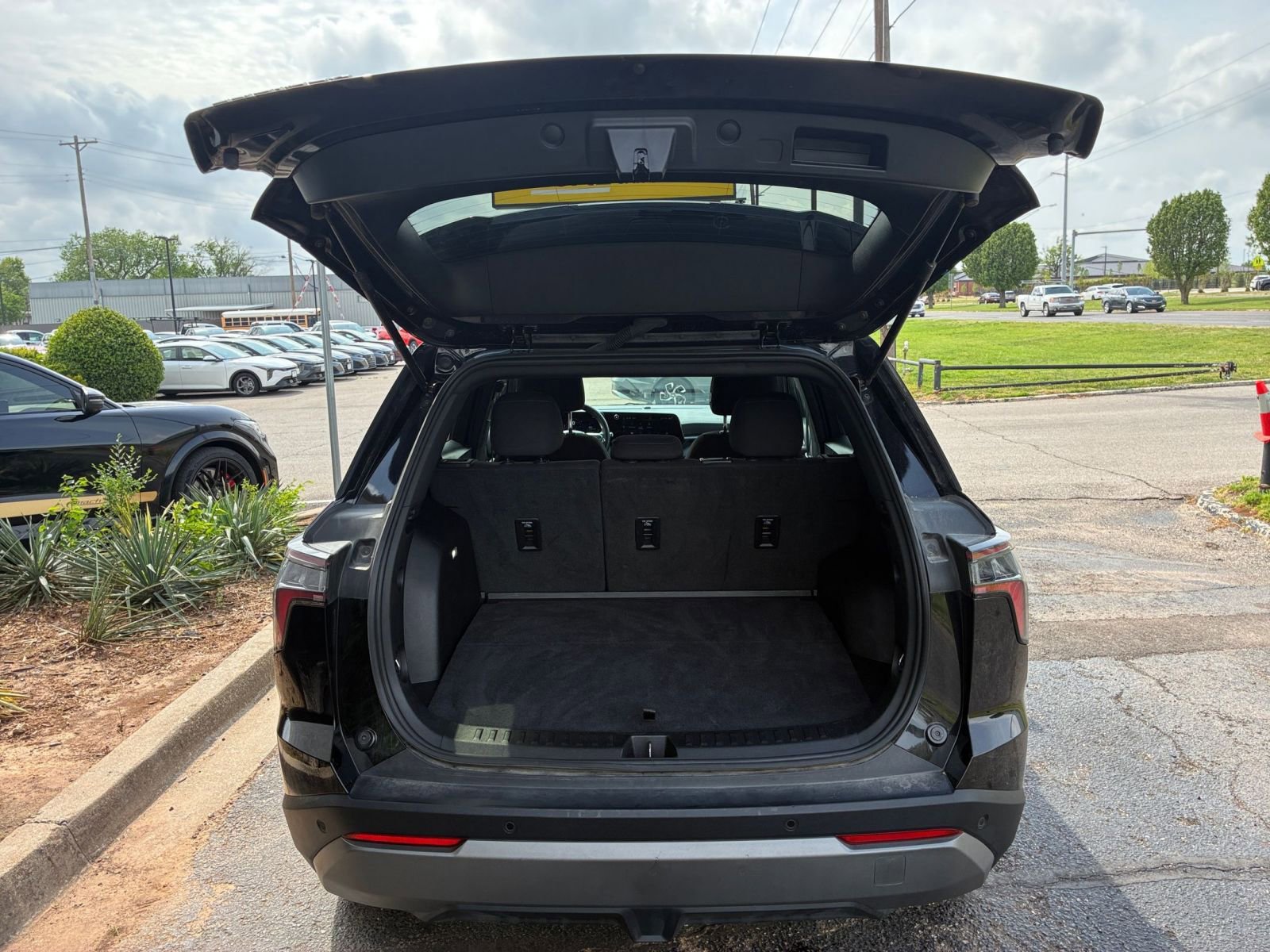 Thumbnail: 2025 Chevrolet Equinox - 32