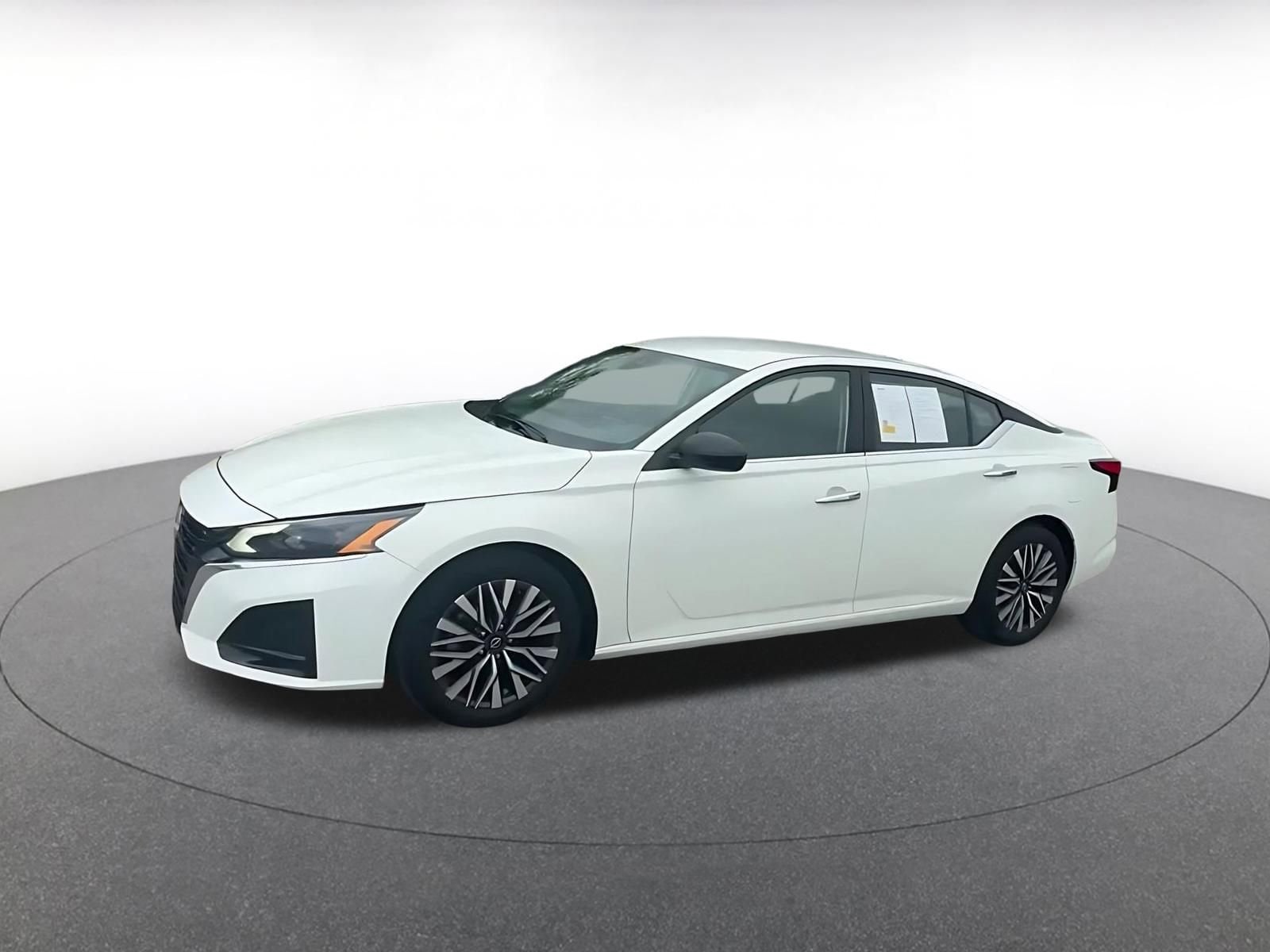 Thumbnail: 2025 Nissan Altima - 8