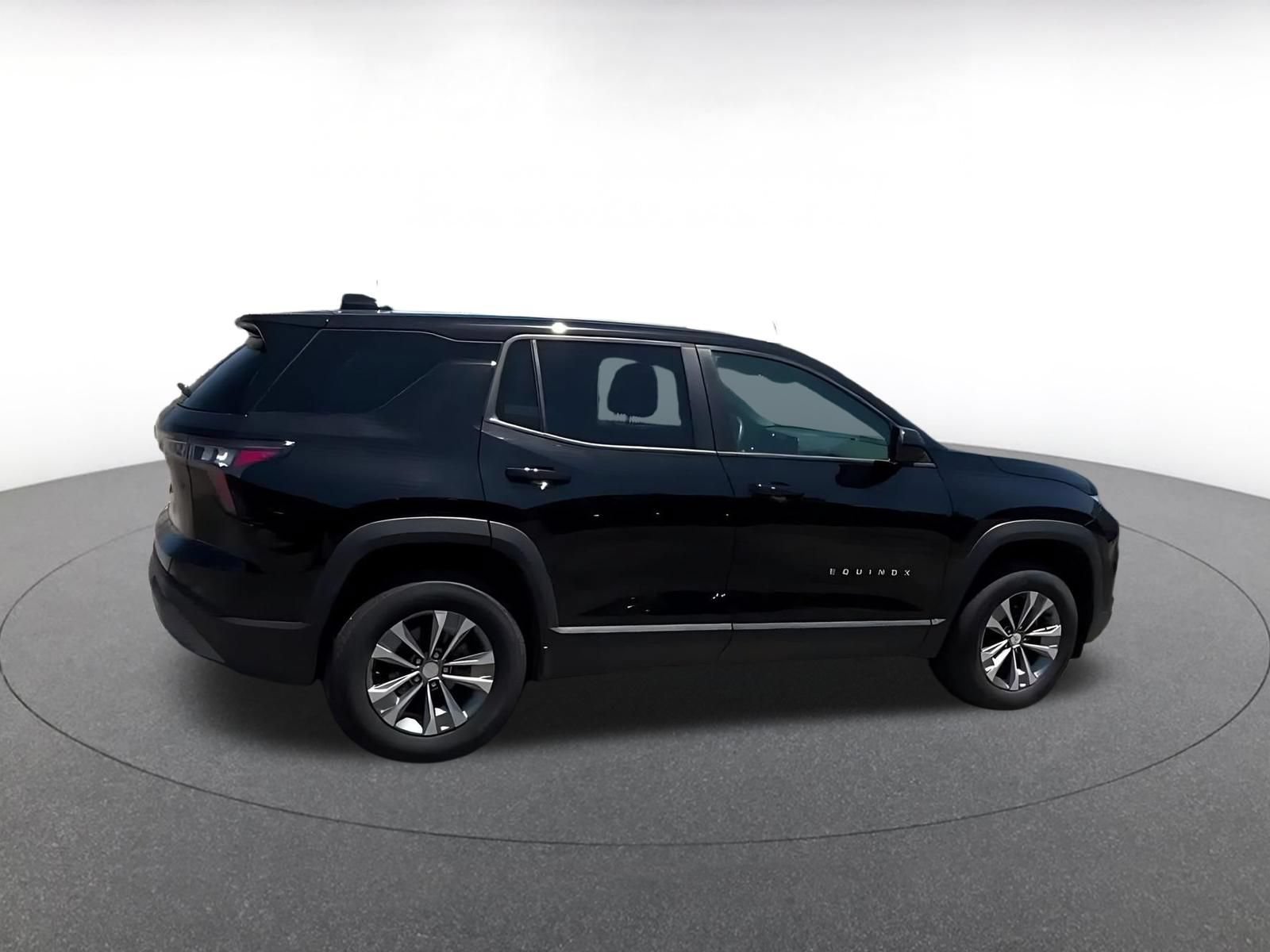 Thumbnail: 2025 Chevrolet Equinox - 12