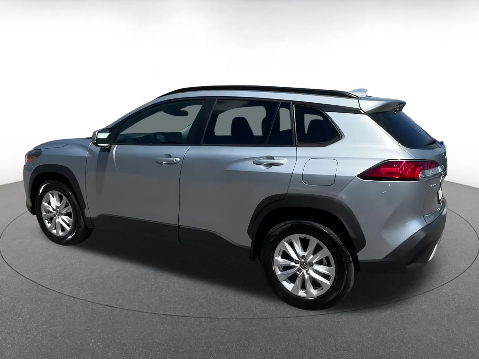 Thumbnail: 2024 Toyota Corolla Cross - 10