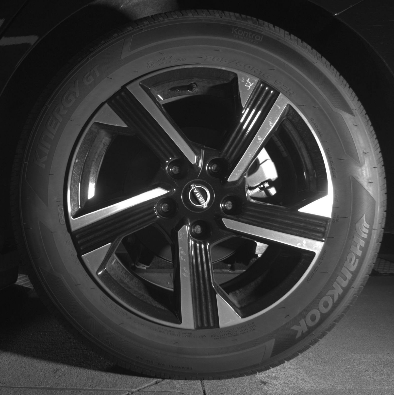 2025 Nissan Sentra SV - Photo 15