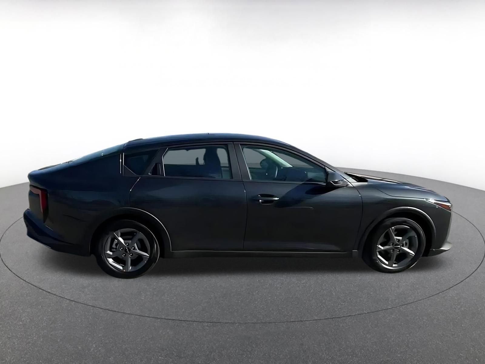 Thumbnail: 2025 Kia K4 - 16