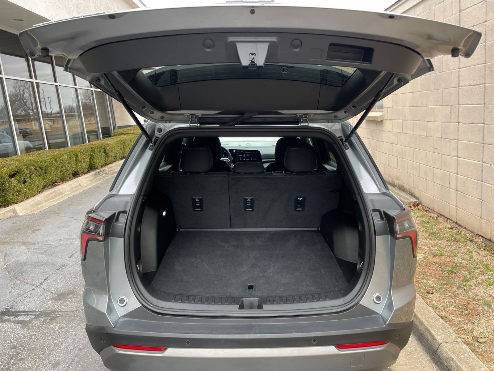 Thumbnail: 2025 Chevrolet Equinox - 32