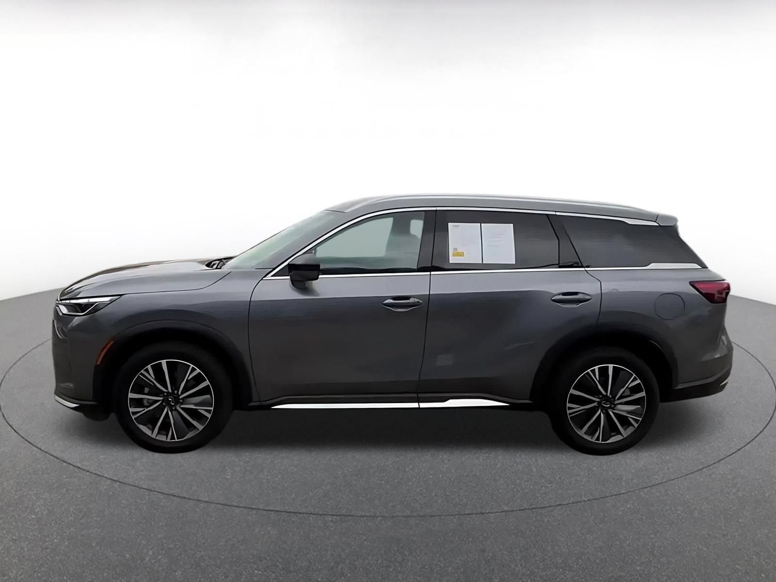 Thumbnail: 2026 INFINITI QX60 - 9