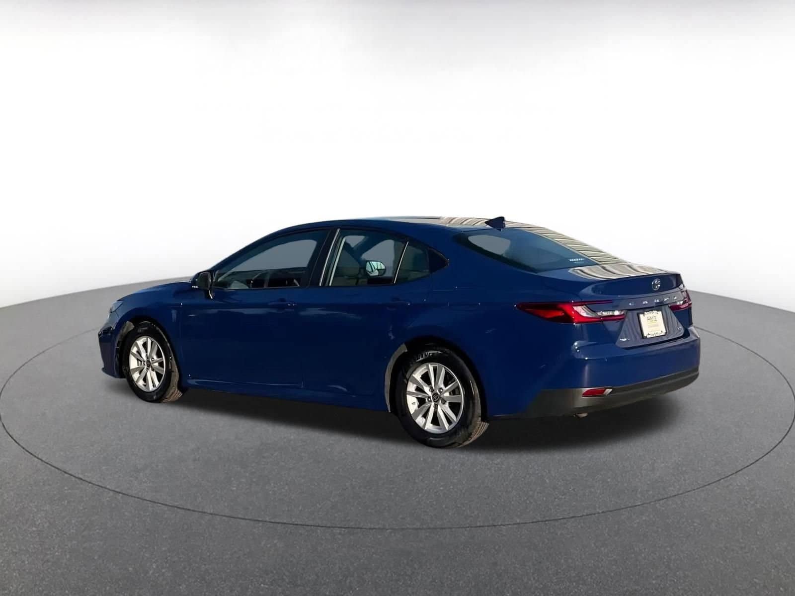 Thumbnail: 2025 Toyota Camry - 9