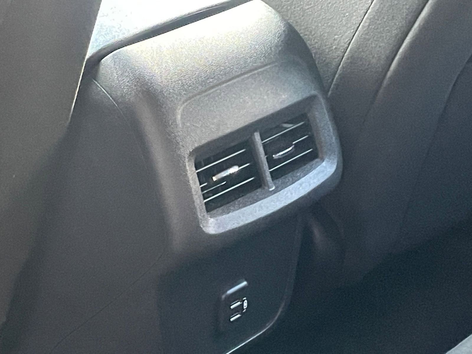 Thumbnail: 2024 Chevrolet Equinox - 24