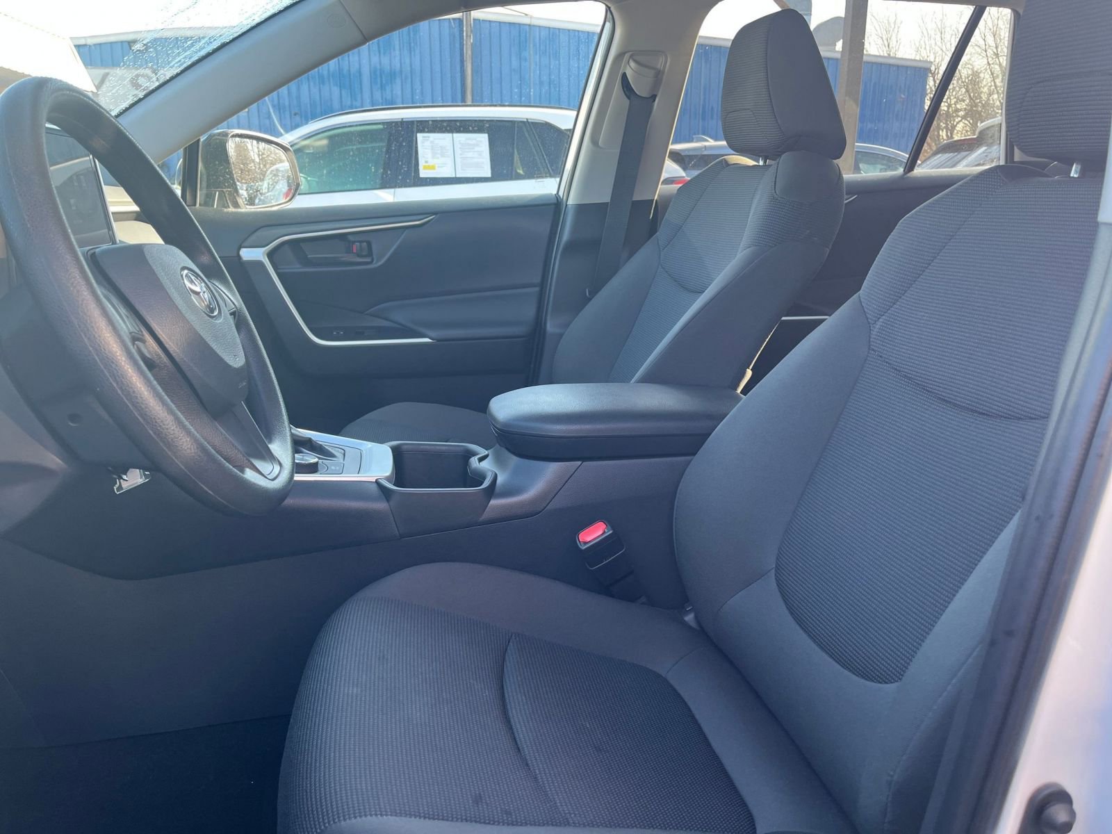 Thumbnail: 2025 Toyota RAV4 - 25