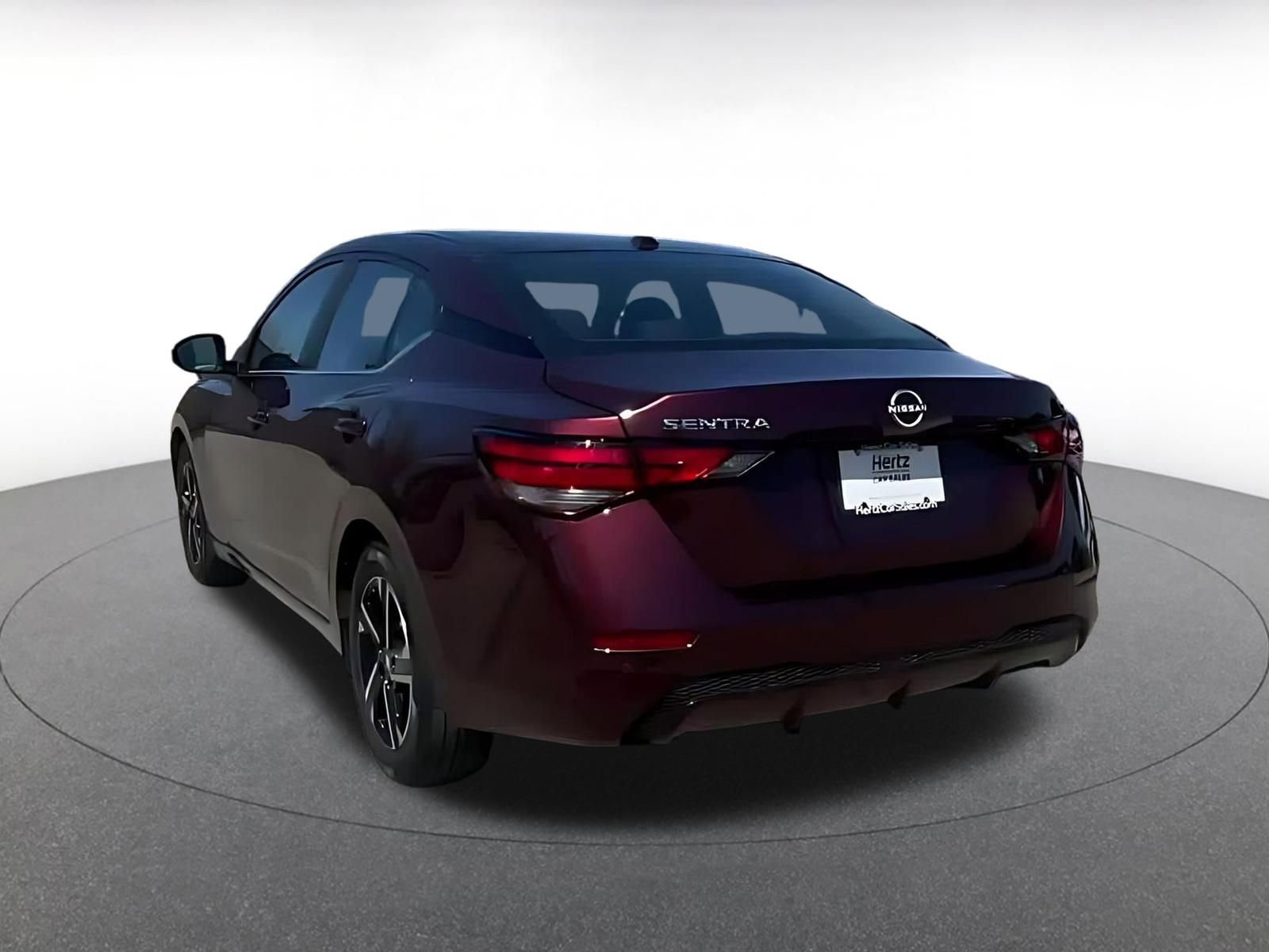 Thumbnail: 2025 Nissan Sentra - 10