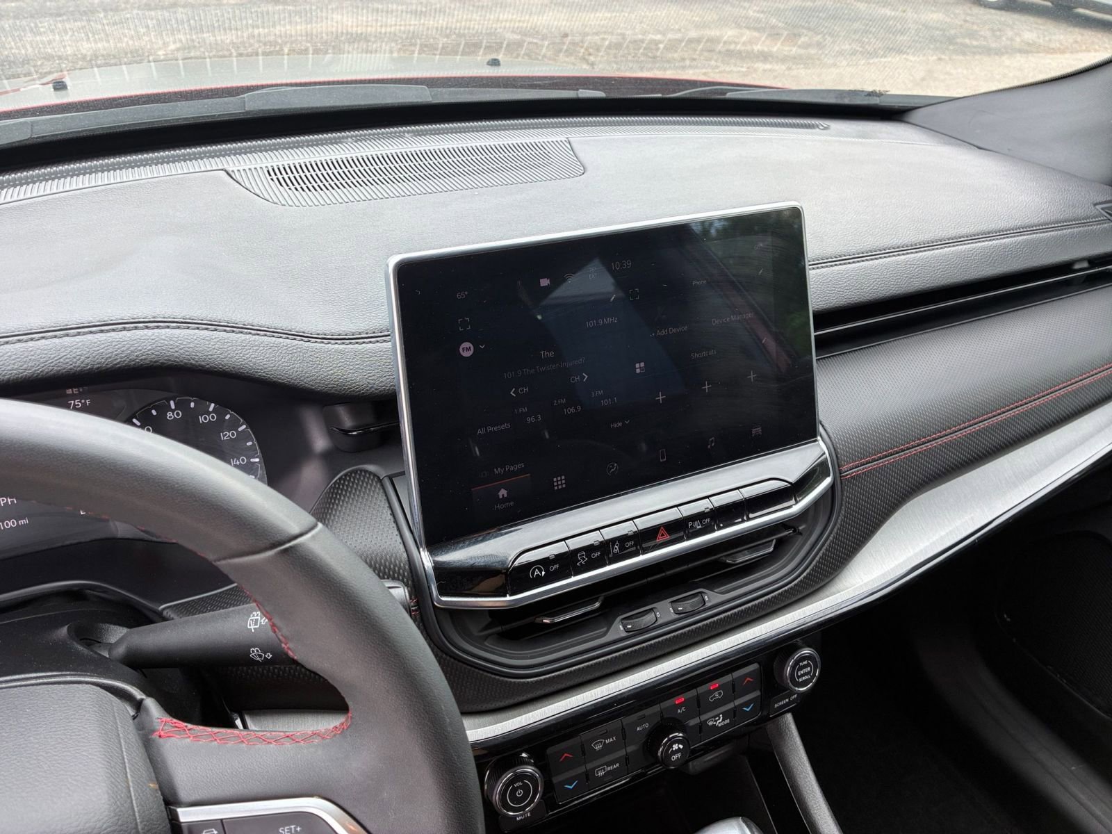 Thumbnail: 2025 Jeep Compass - 17