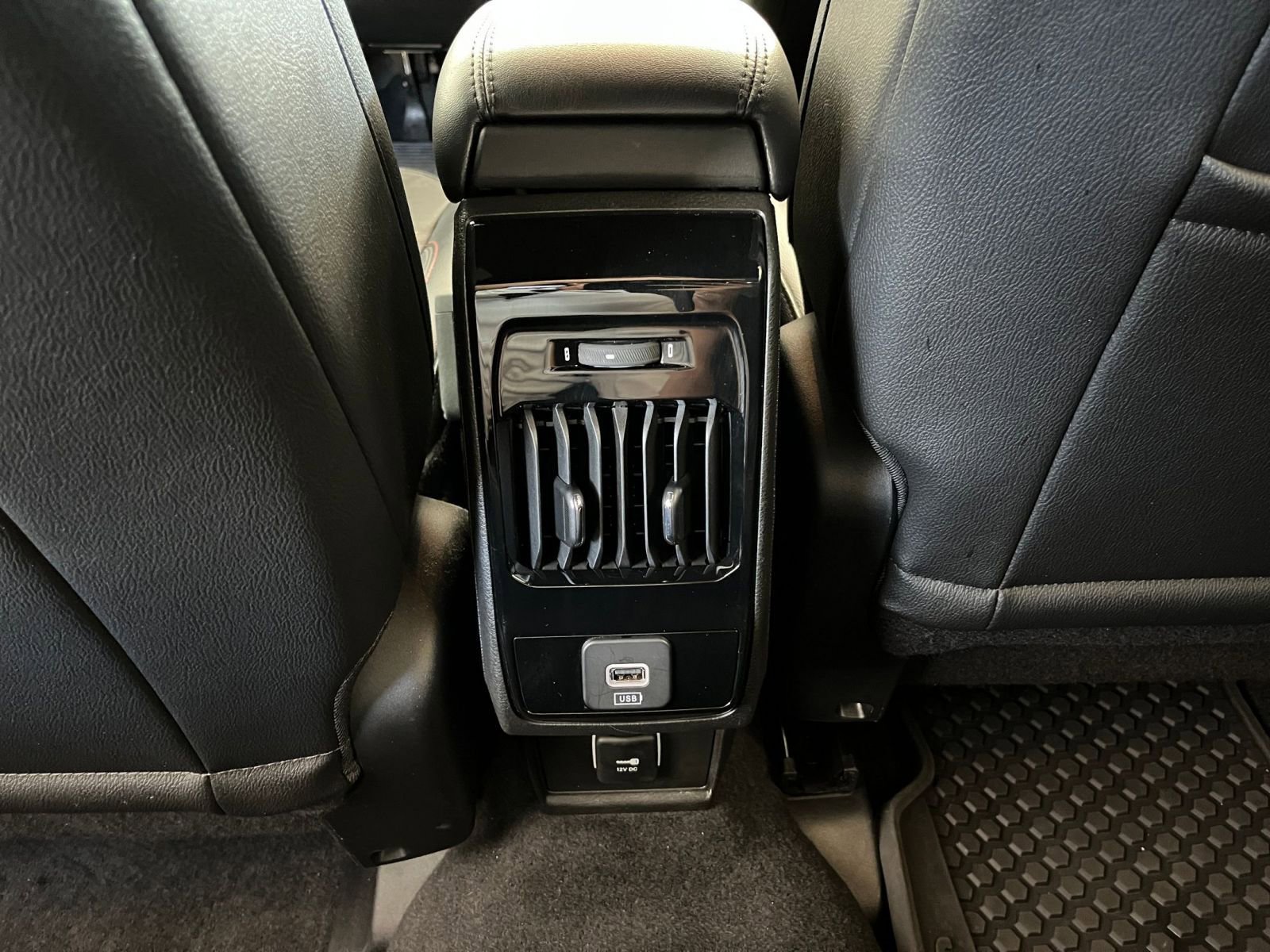 Thumbnail: 2025 Jeep Compass - 23