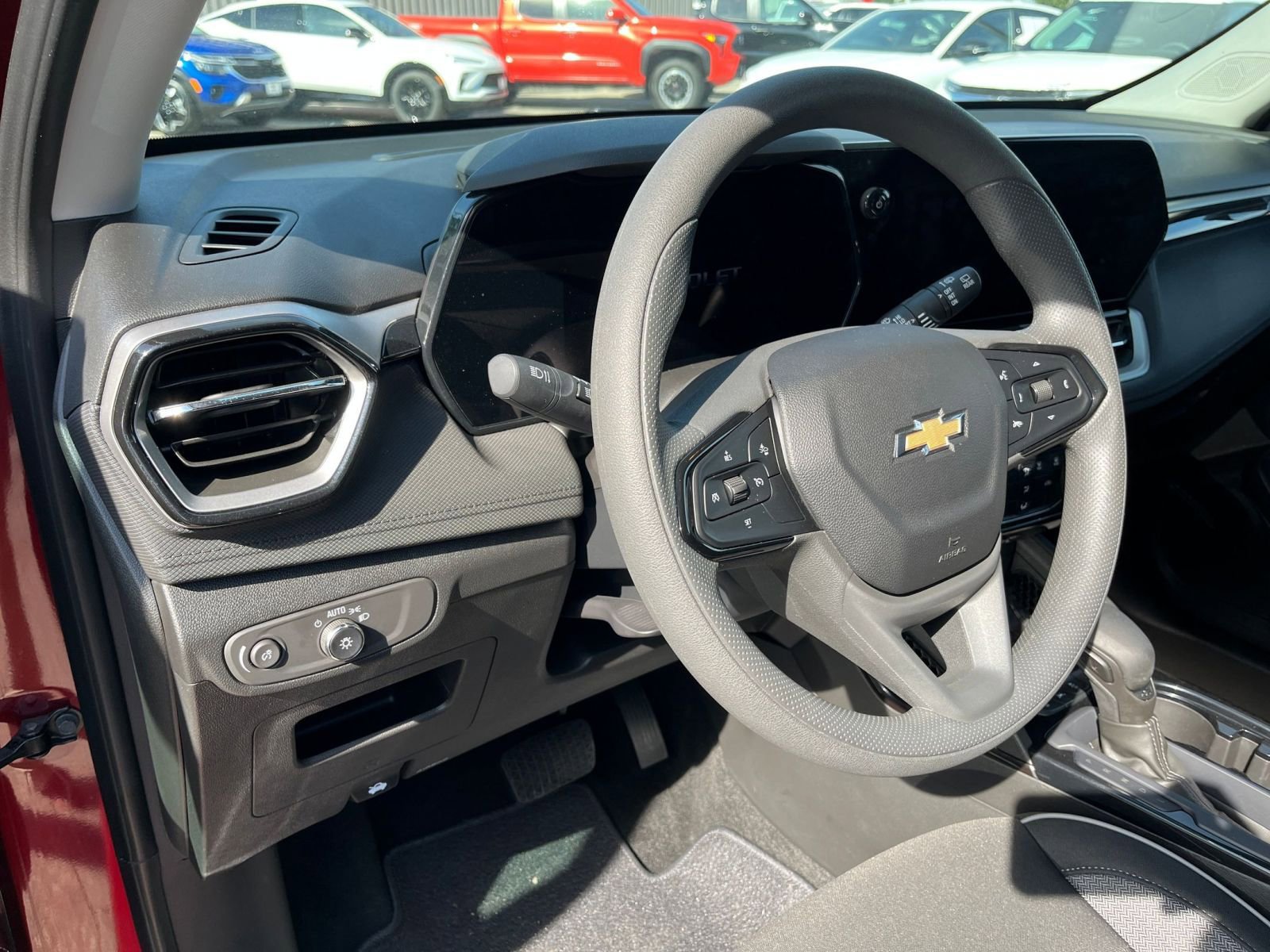 Thumbnail: 2025 Chevrolet TrailBlazer - 32