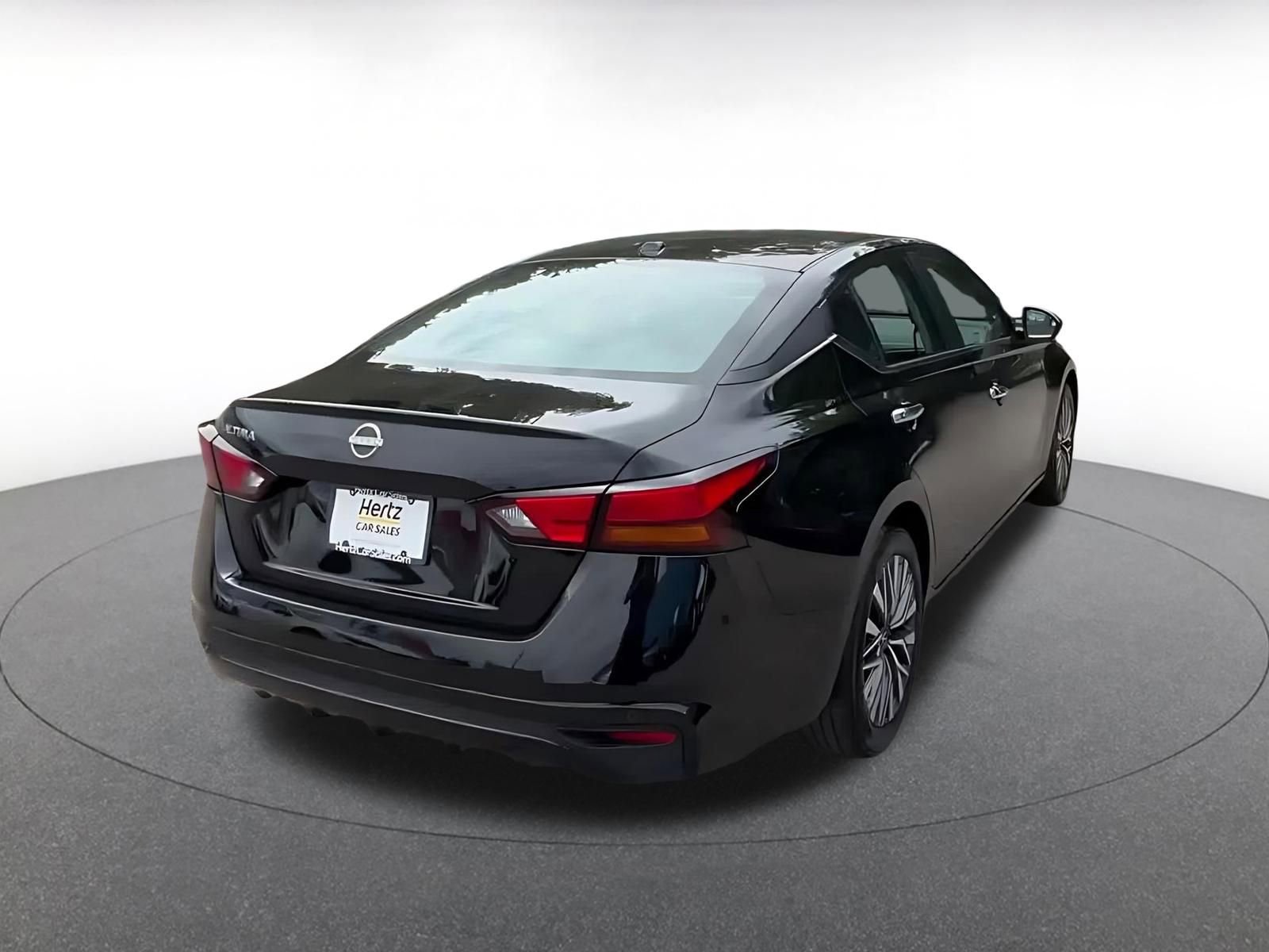 Thumbnail: 2025 Nissan Altima - 14