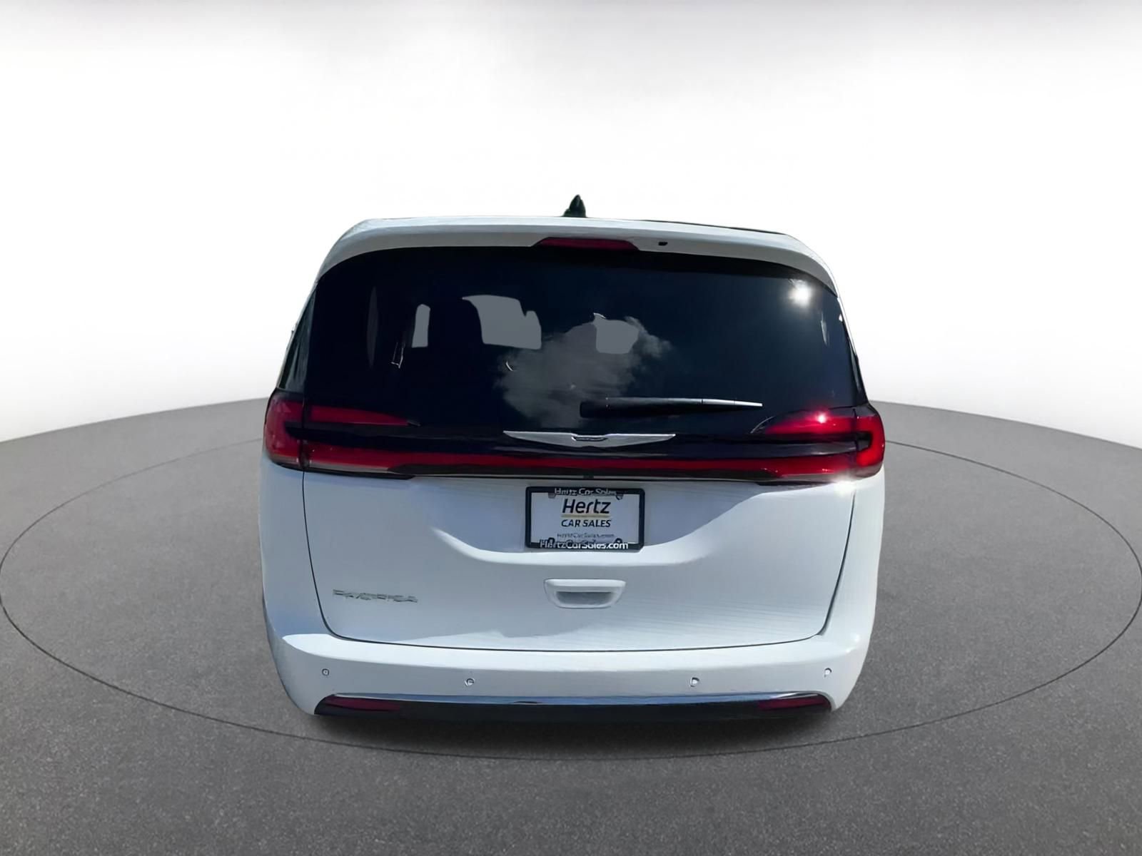 Thumbnail: 2024 Chrysler Pacifica - 12