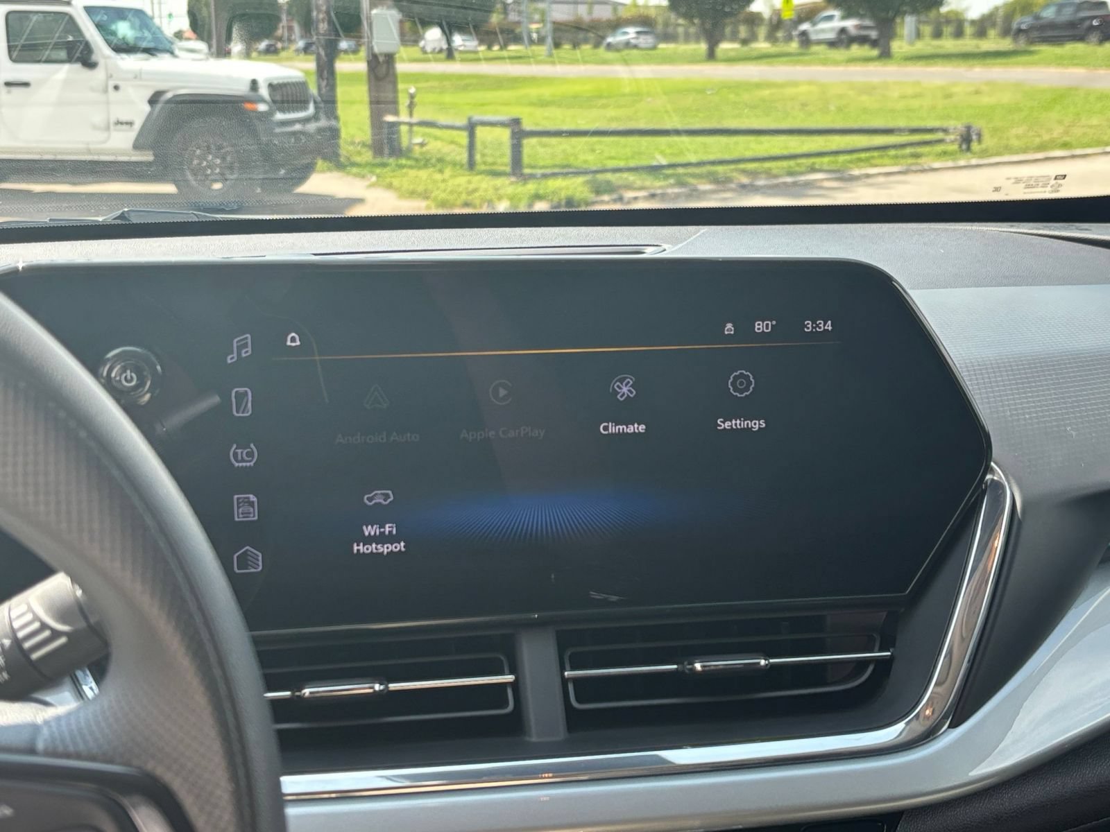 Thumbnail: 2025 Chevrolet Trax - 19