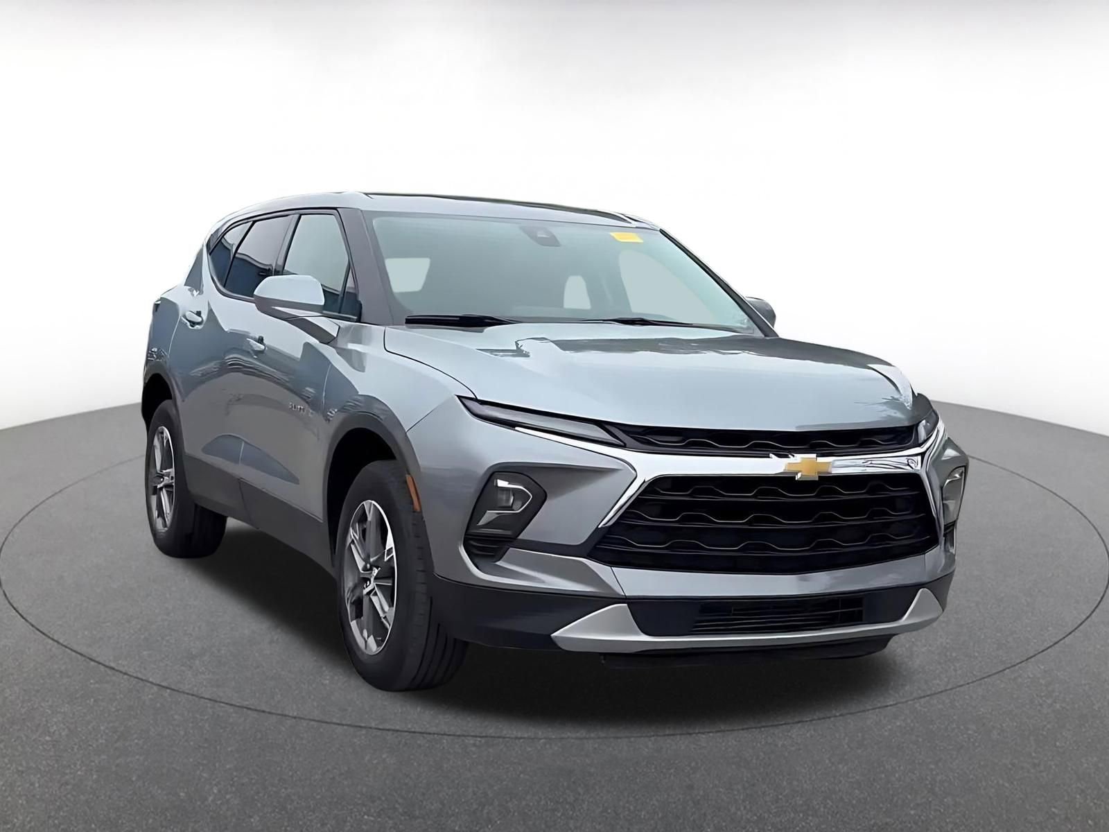 Thumbnail: 2025 Chevrolet Blazer - 3