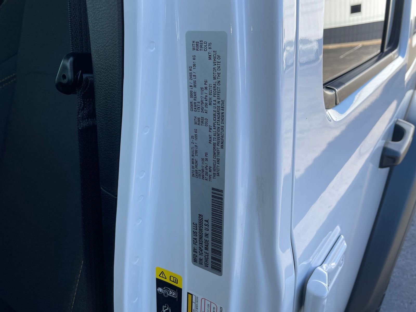 Thumbnail: 2025 Jeep Wrangler - 28