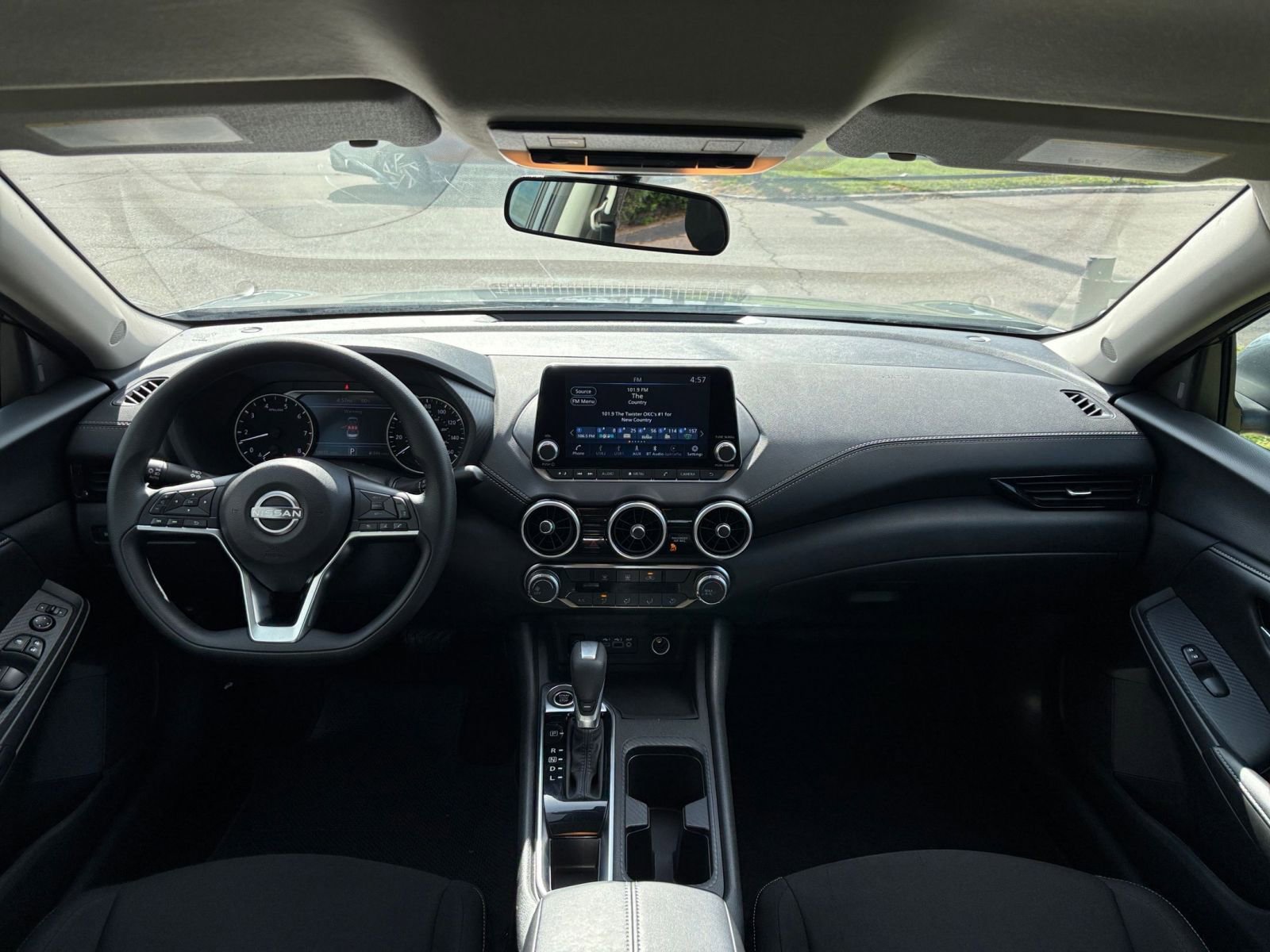 Thumbnail: 2025 Nissan Sentra - 31