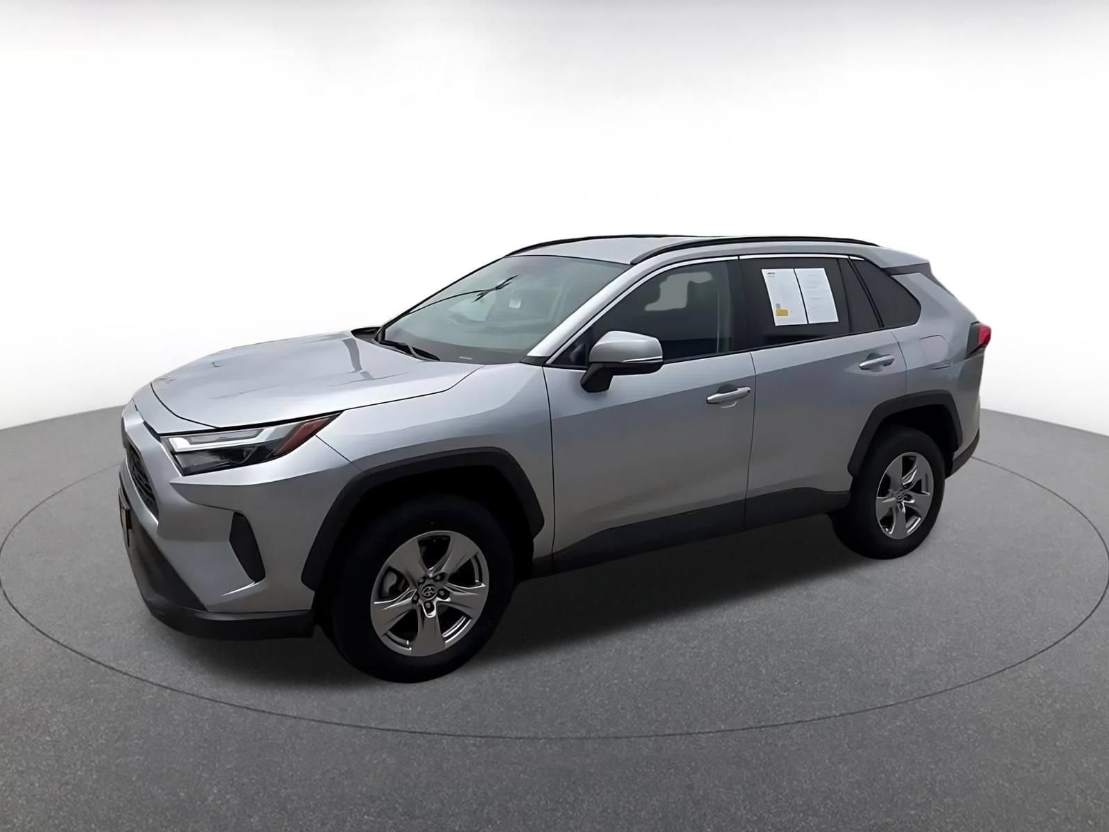 Thumbnail: 2025 Toyota RAV4 - 8