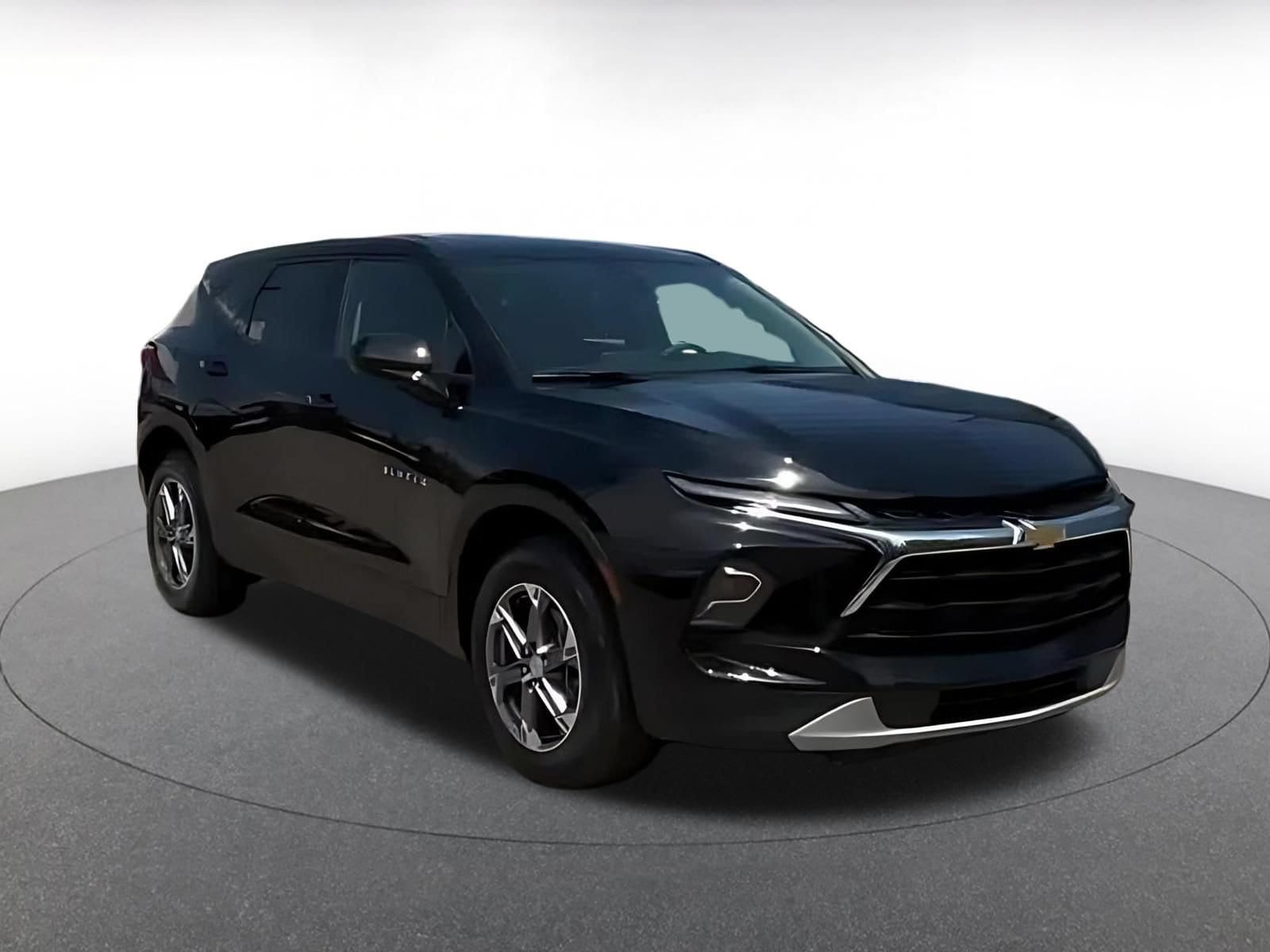Thumbnail: 2025 Chevrolet Blazer - 3