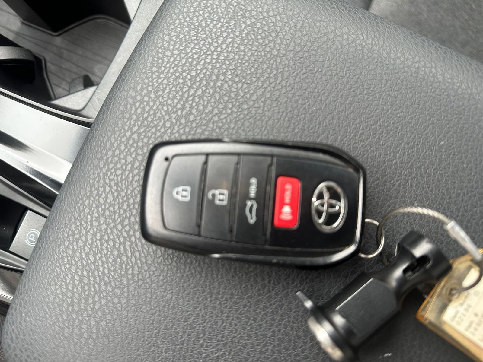 Thumbnail: 2025 Toyota Camry - 22