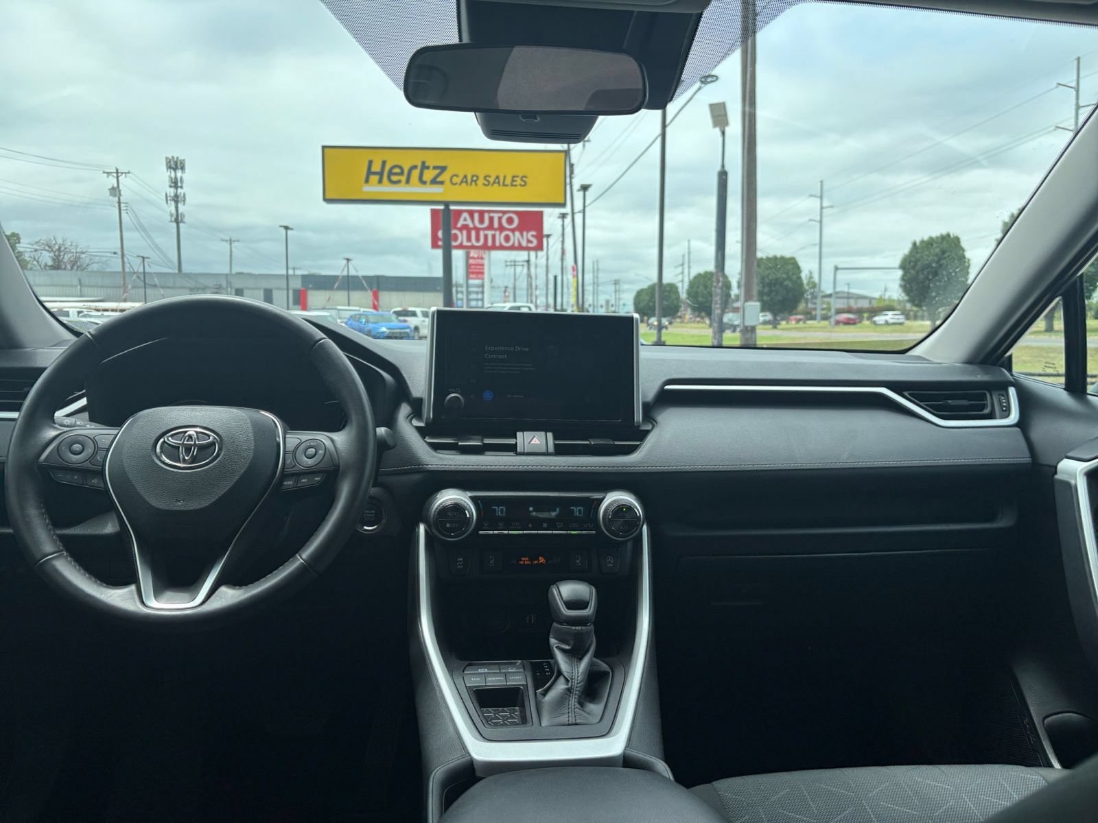 Thumbnail: 2025 Toyota RAV4 - 33