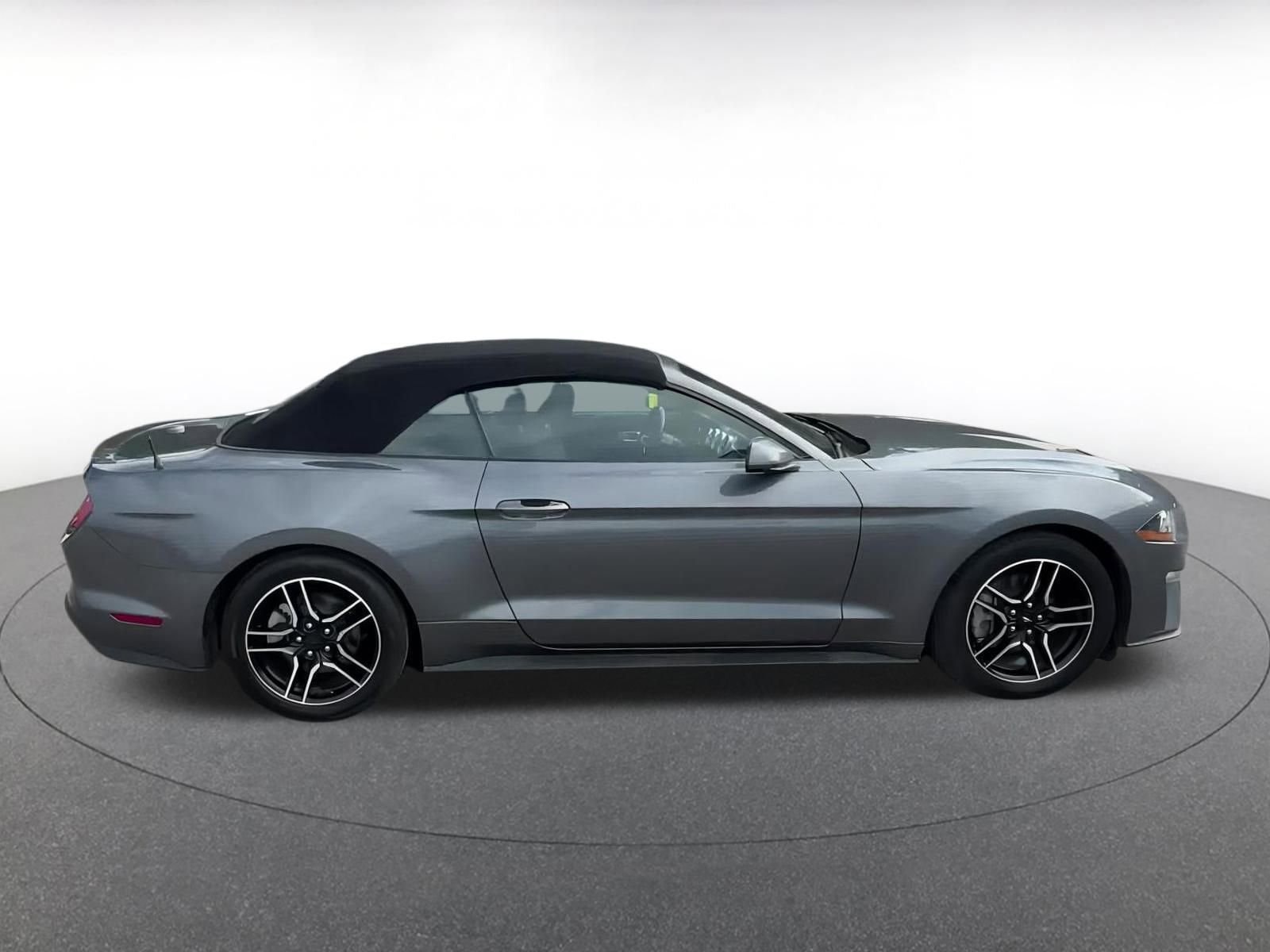 Thumbnail: 2022 Ford Mustang - 16