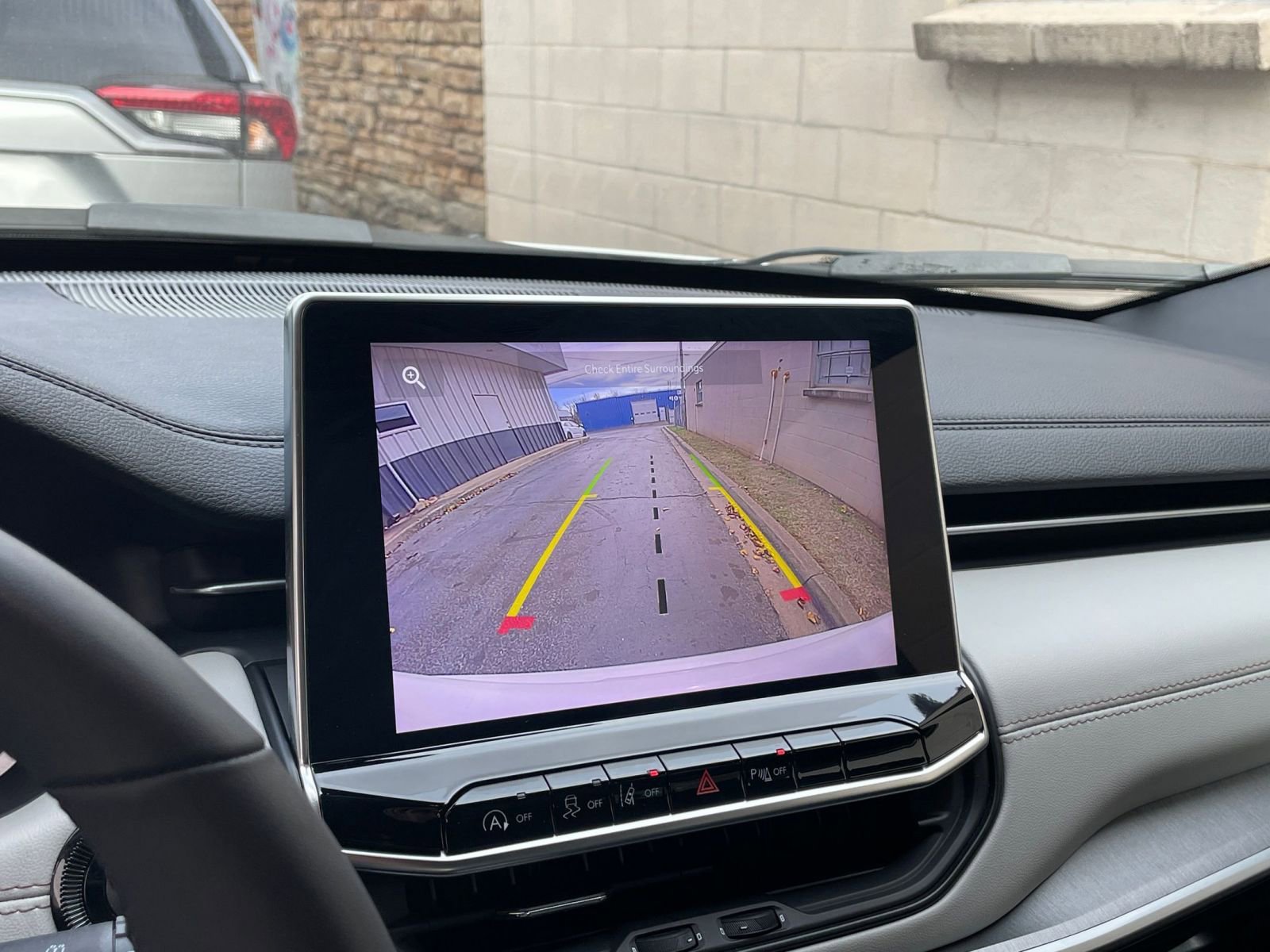 Thumbnail: 2025 Jeep Compass - 17