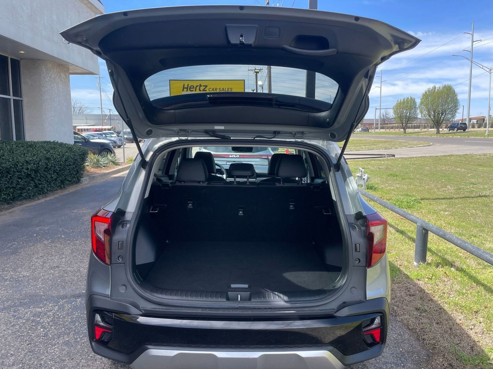 Thumbnail: 2025 Kia Seltos - 31