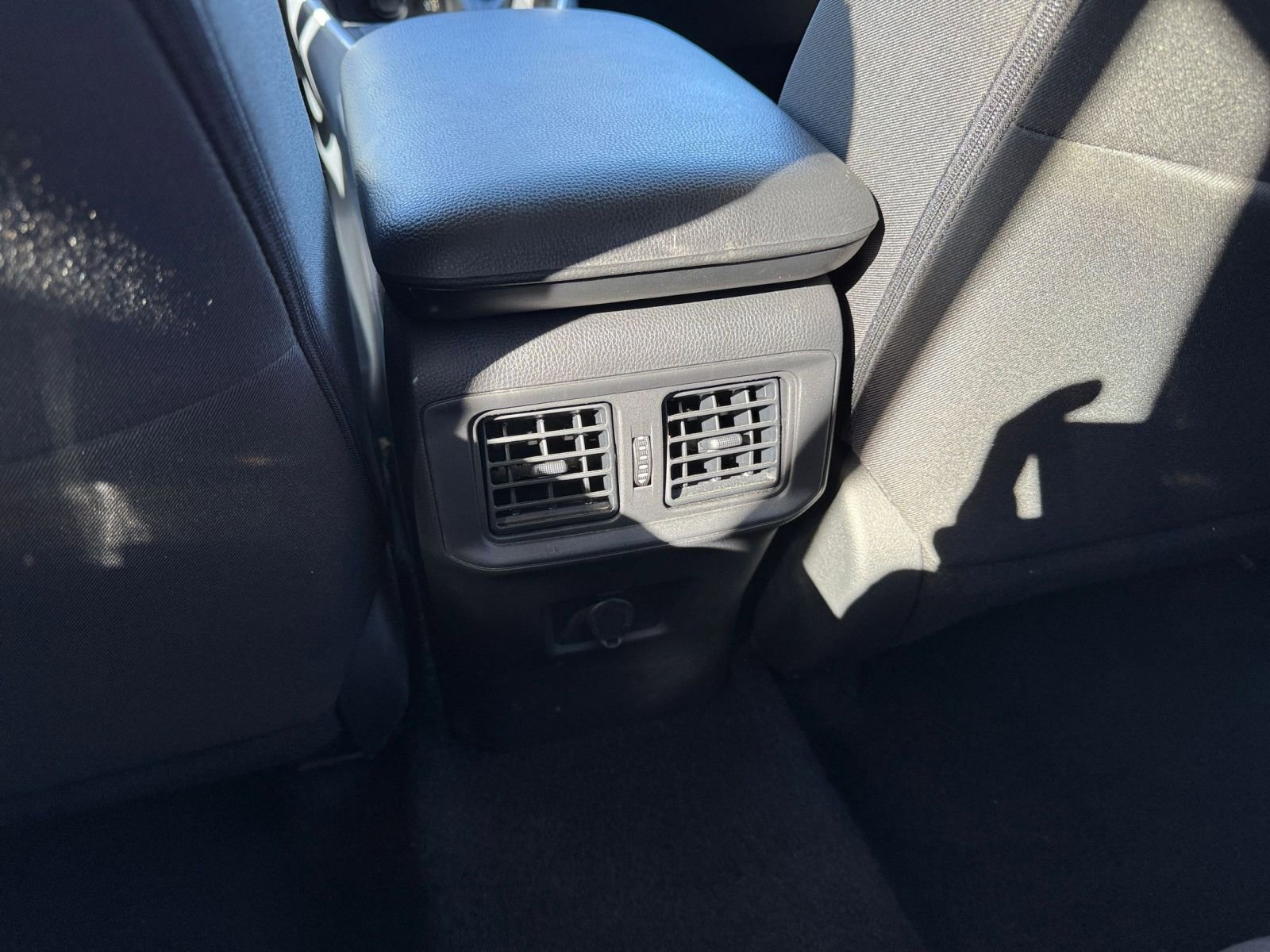 Thumbnail: 2025 Toyota RAV4 - 24