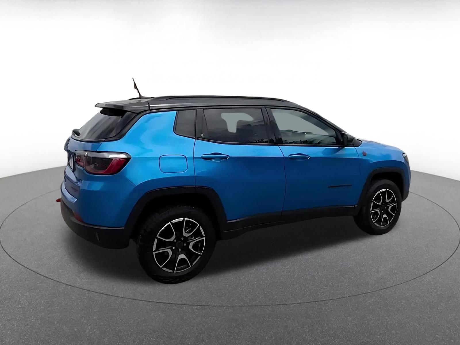 Thumbnail: 2025 Jeep Compass - 15
