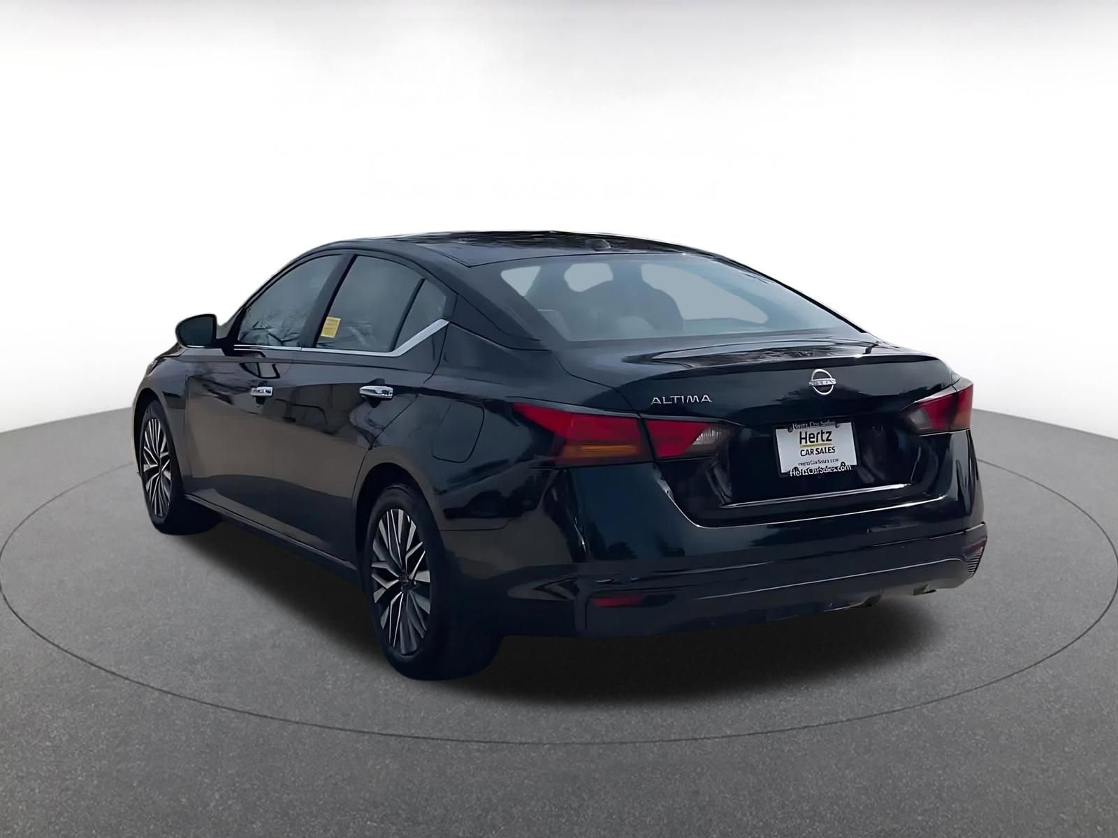 Thumbnail: 2025 Nissan Altima - 11